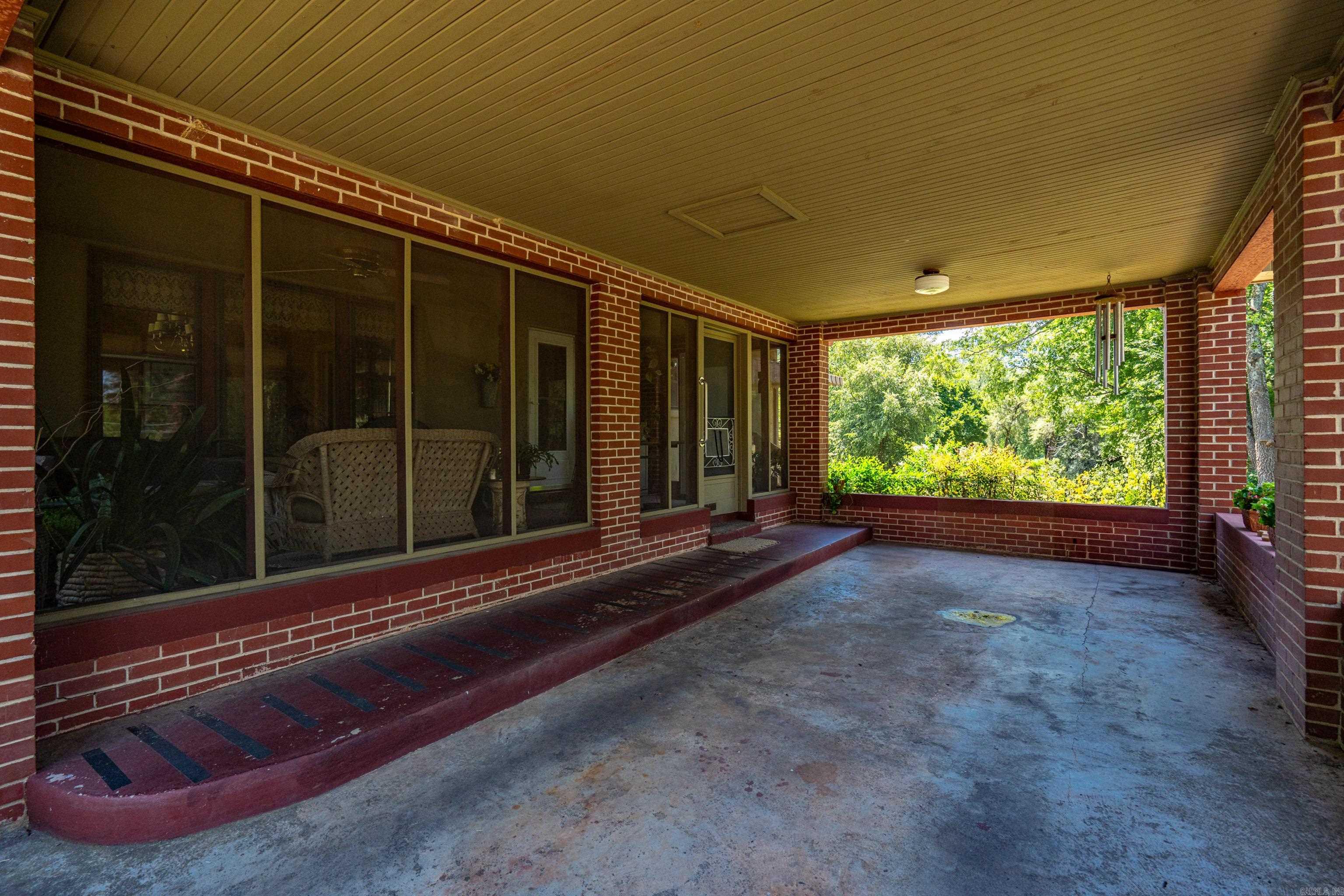 2724 Malvern  Hot Springs, AR
