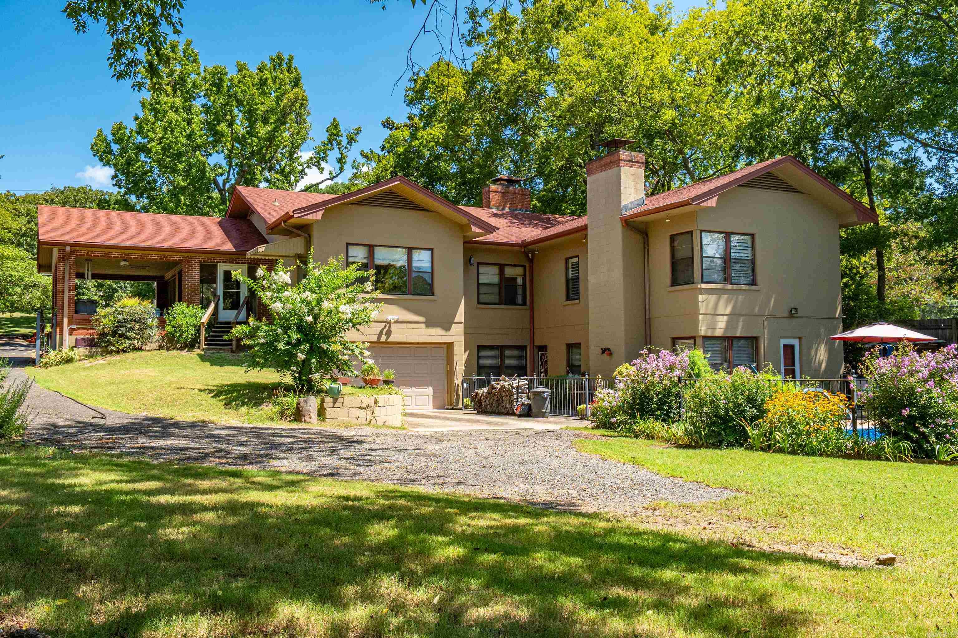 2724 Malvern  Hot Springs, AR