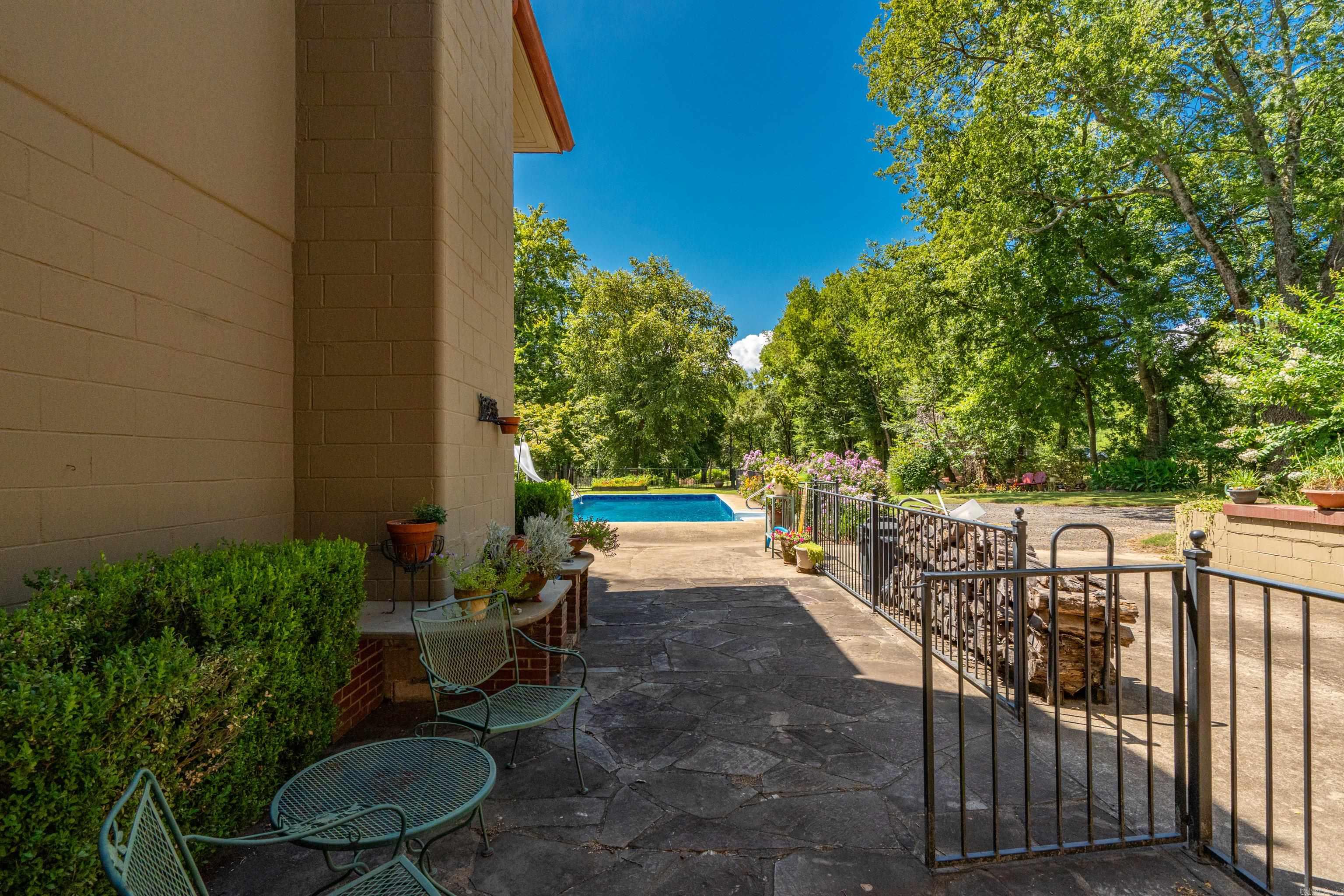 2724 Malvern  Hot Springs, AR