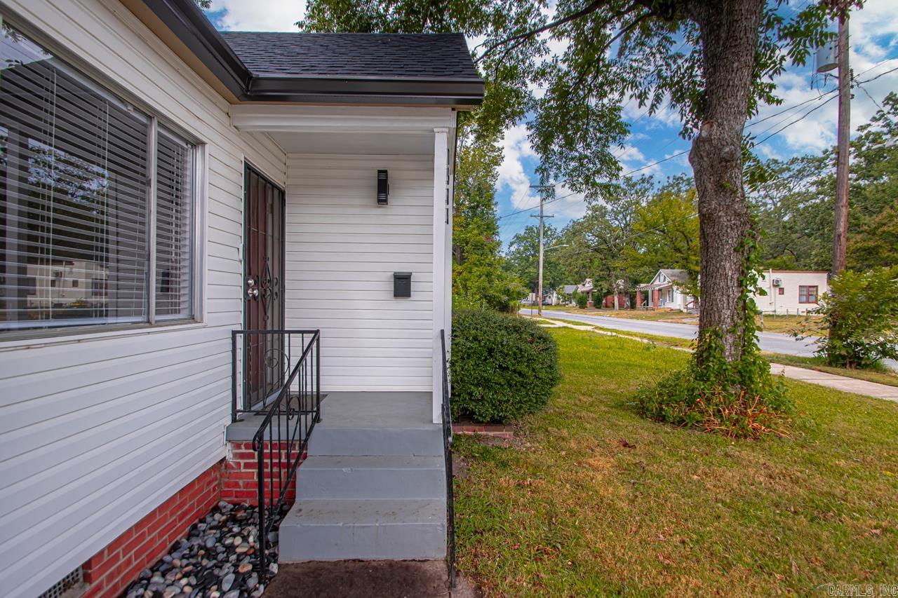 1506 W 16th St  North Little Rock, AR