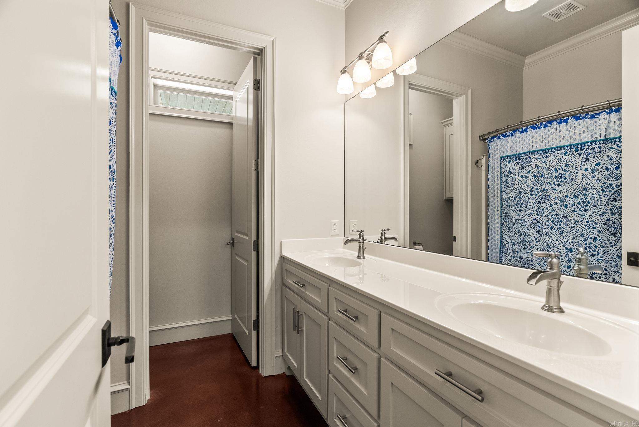 147 Manitou Drive  Maumelle, AR