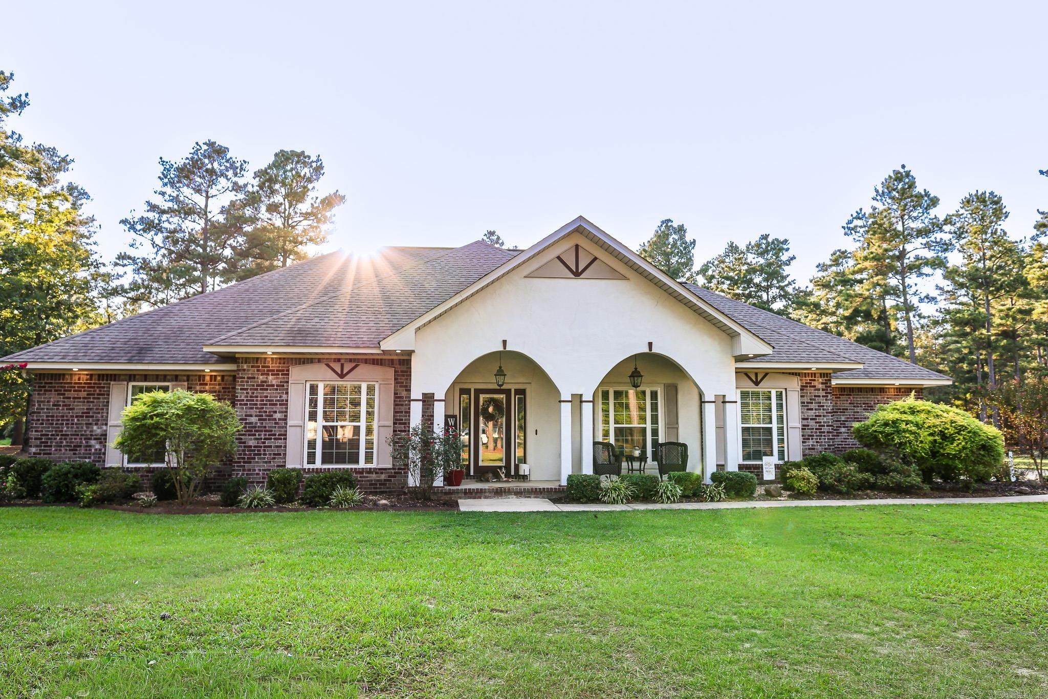 208 Rexanne Dr  Hampton, AR