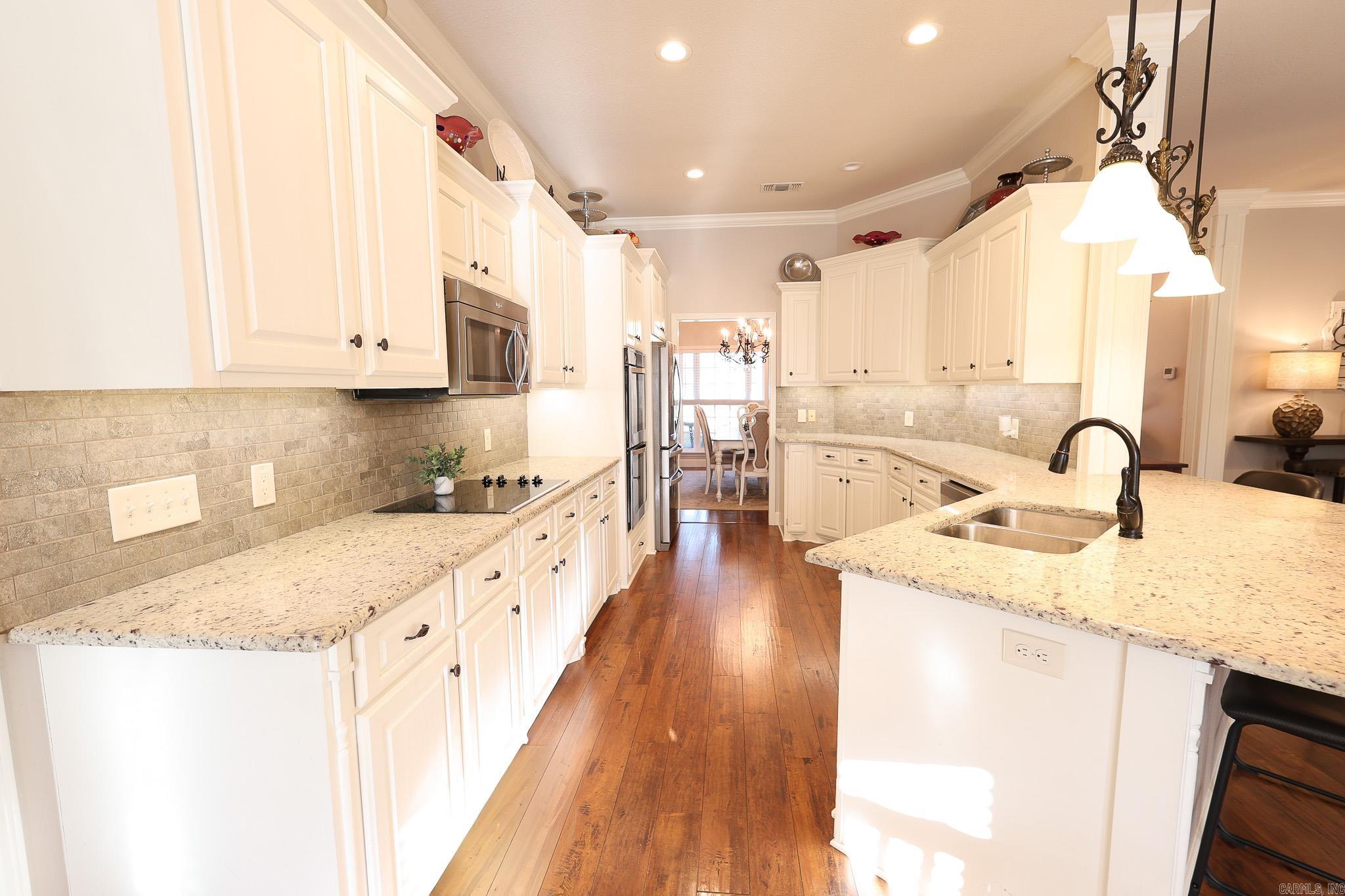 208 Rexanne Dr  Hampton, AR