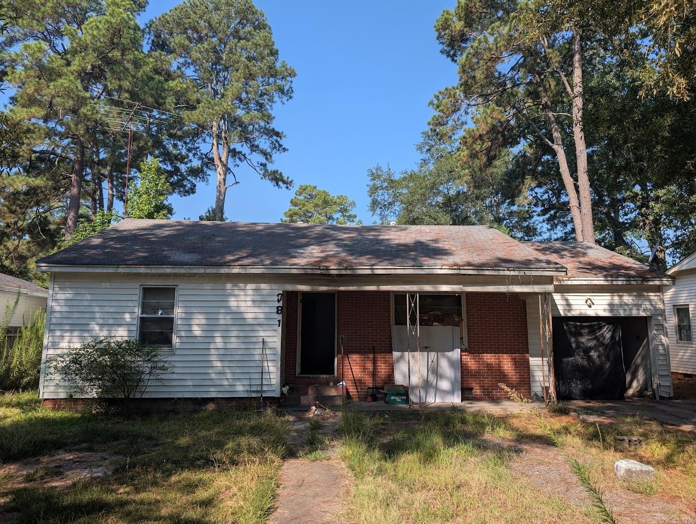 2812 Edgewood  Pine Bluff, AR