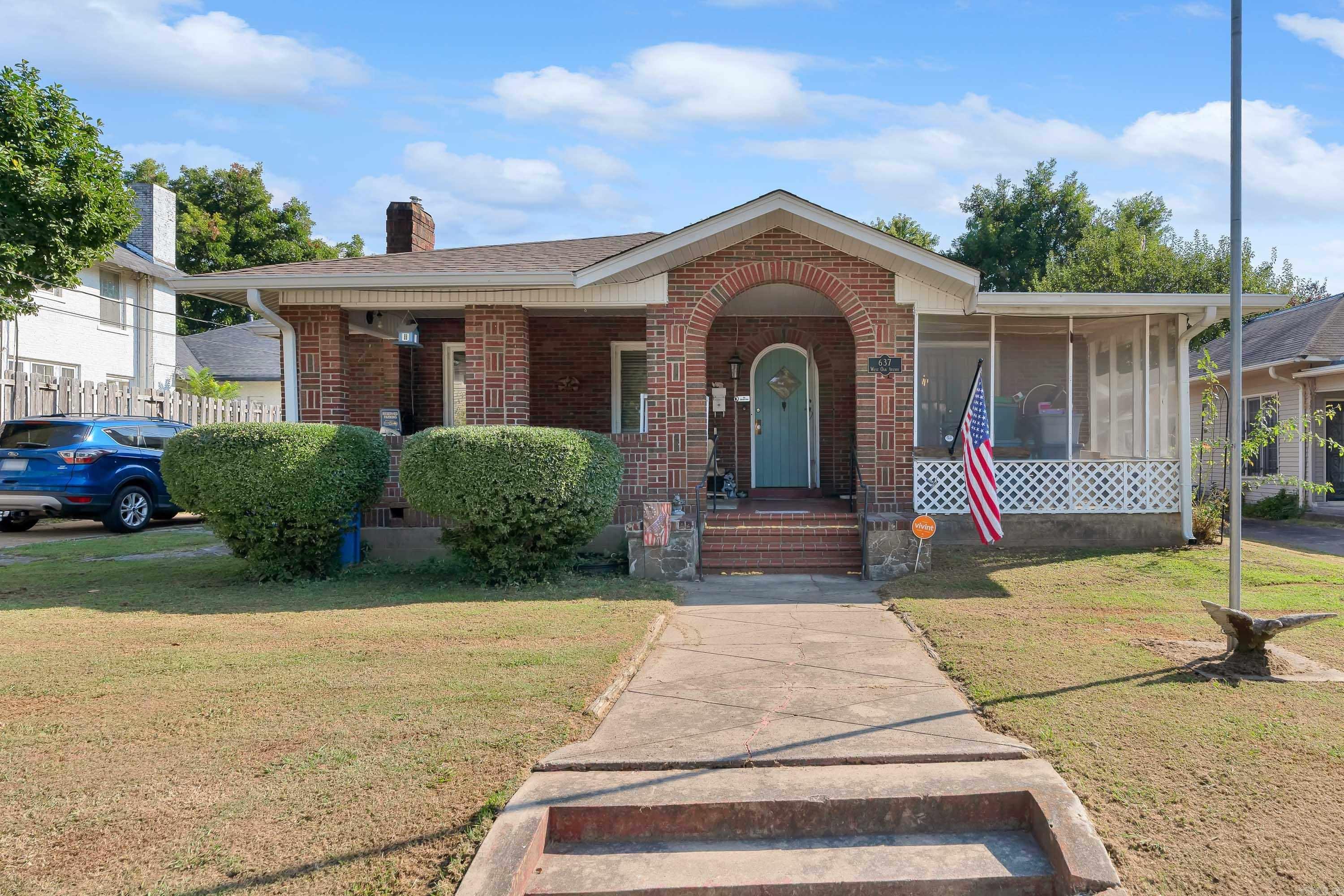 637 W Oak  Jonesboro, AR