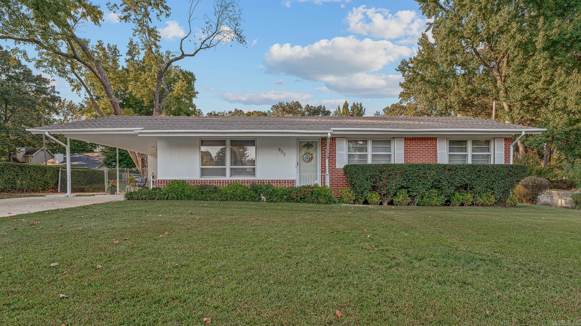 900 Marcom  Jonesboro, AR