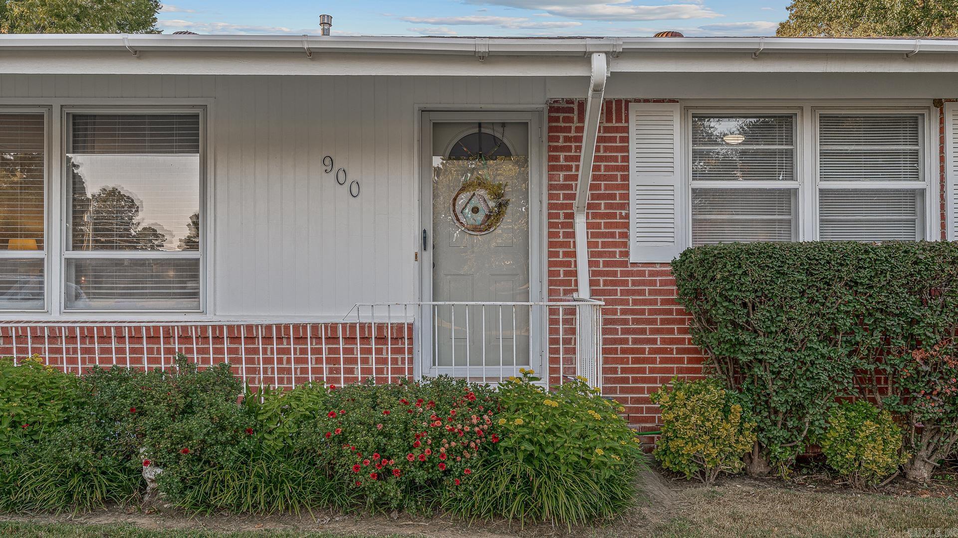 900 Marcom  Jonesboro, AR