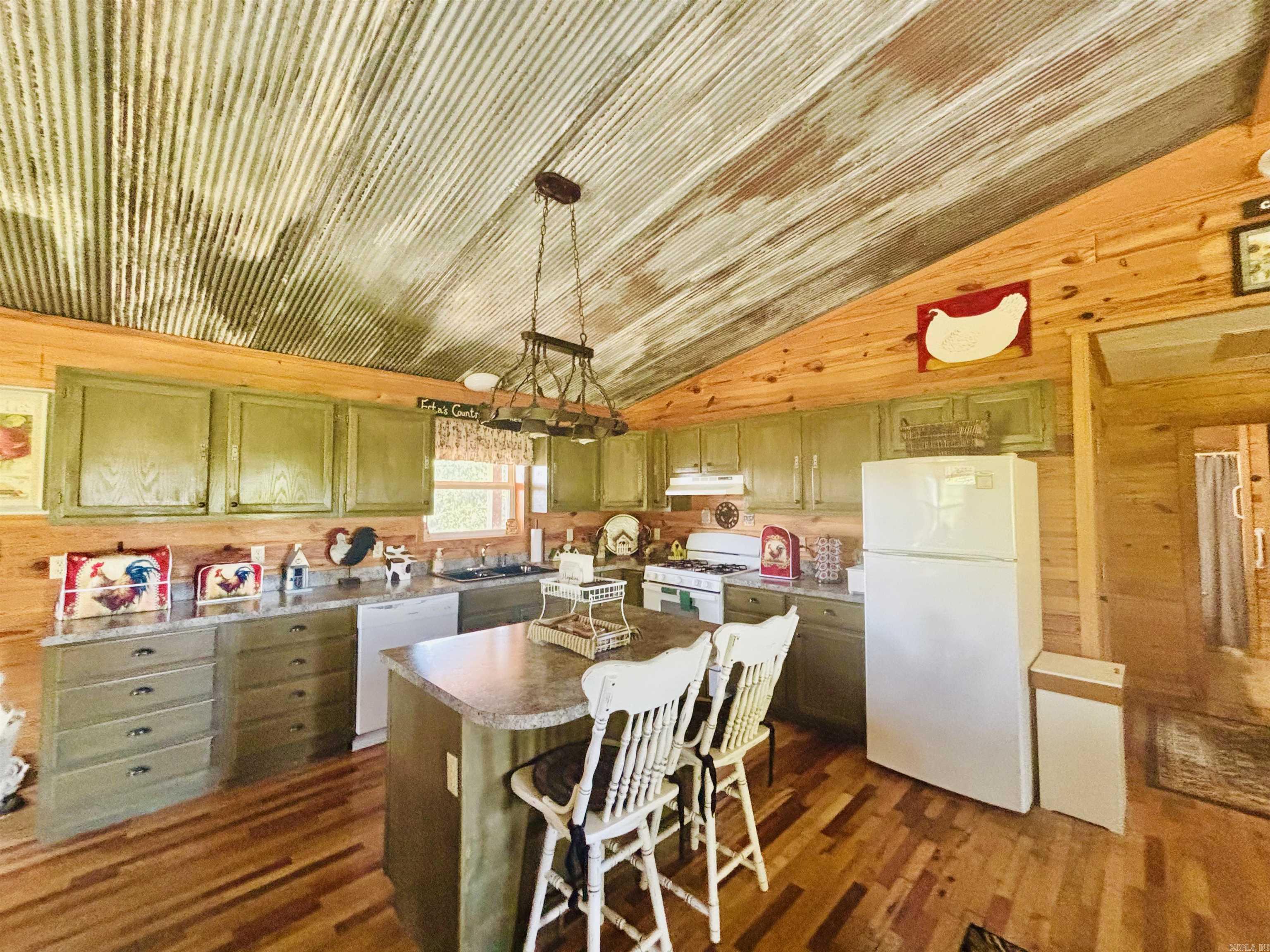 600 River Vista  Mountain View, AR