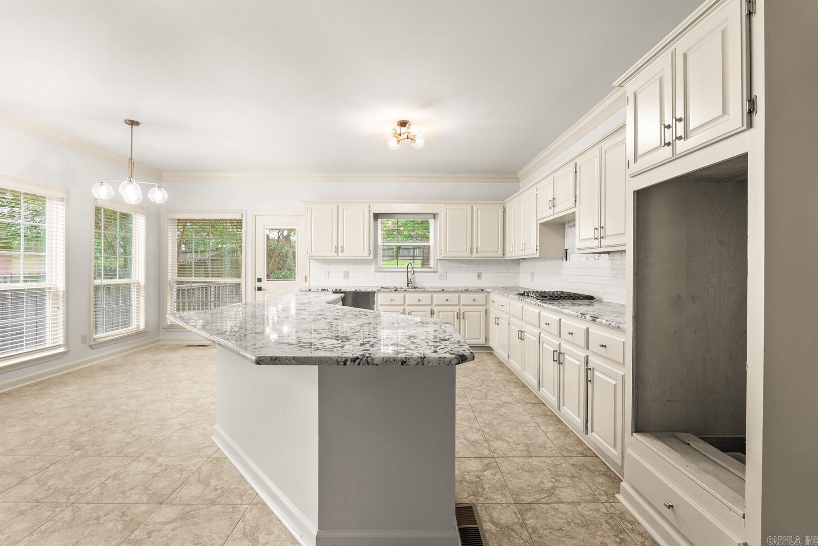 13818 Longtree  Little Rock, AR