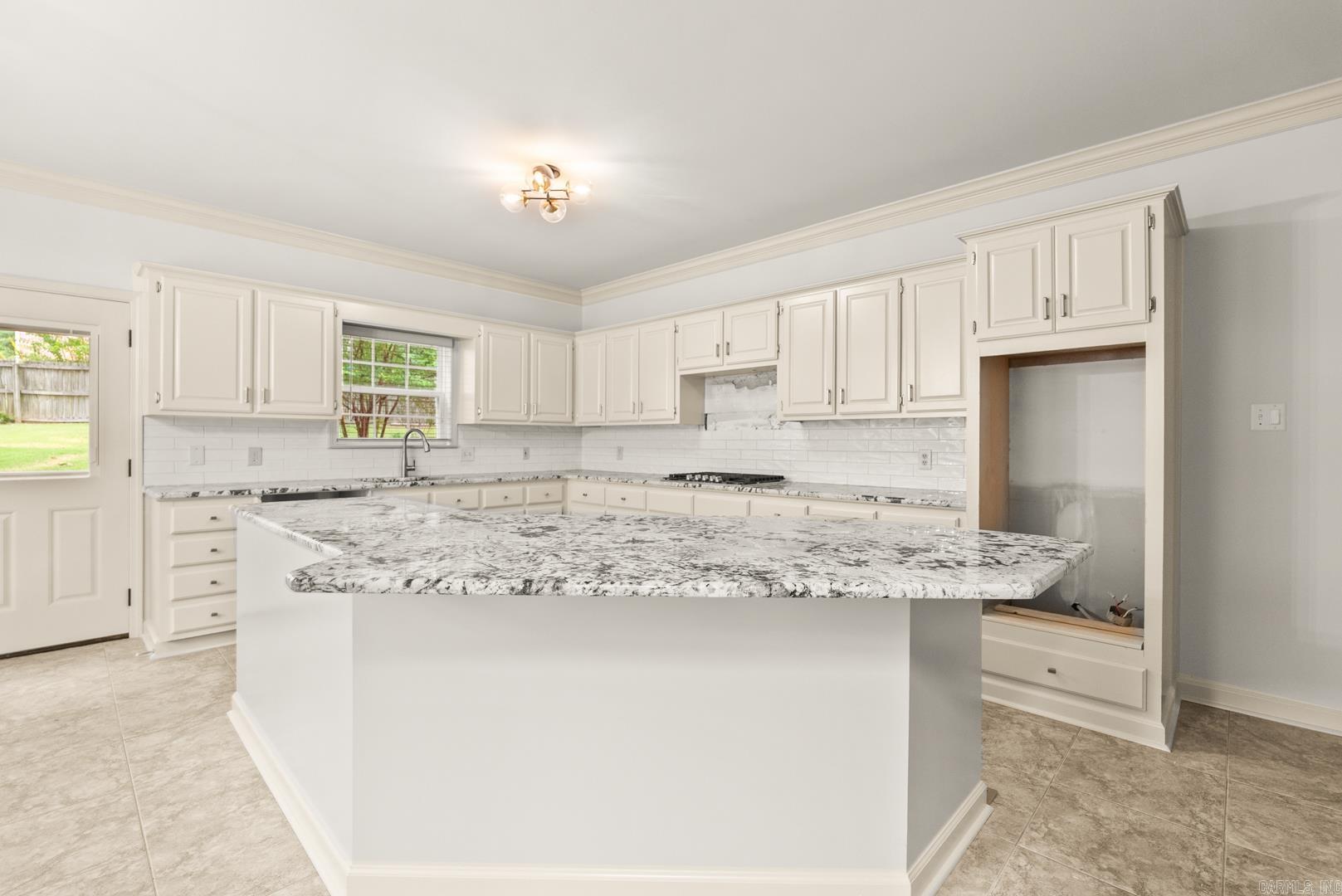 13818 Longtree  Little Rock, AR