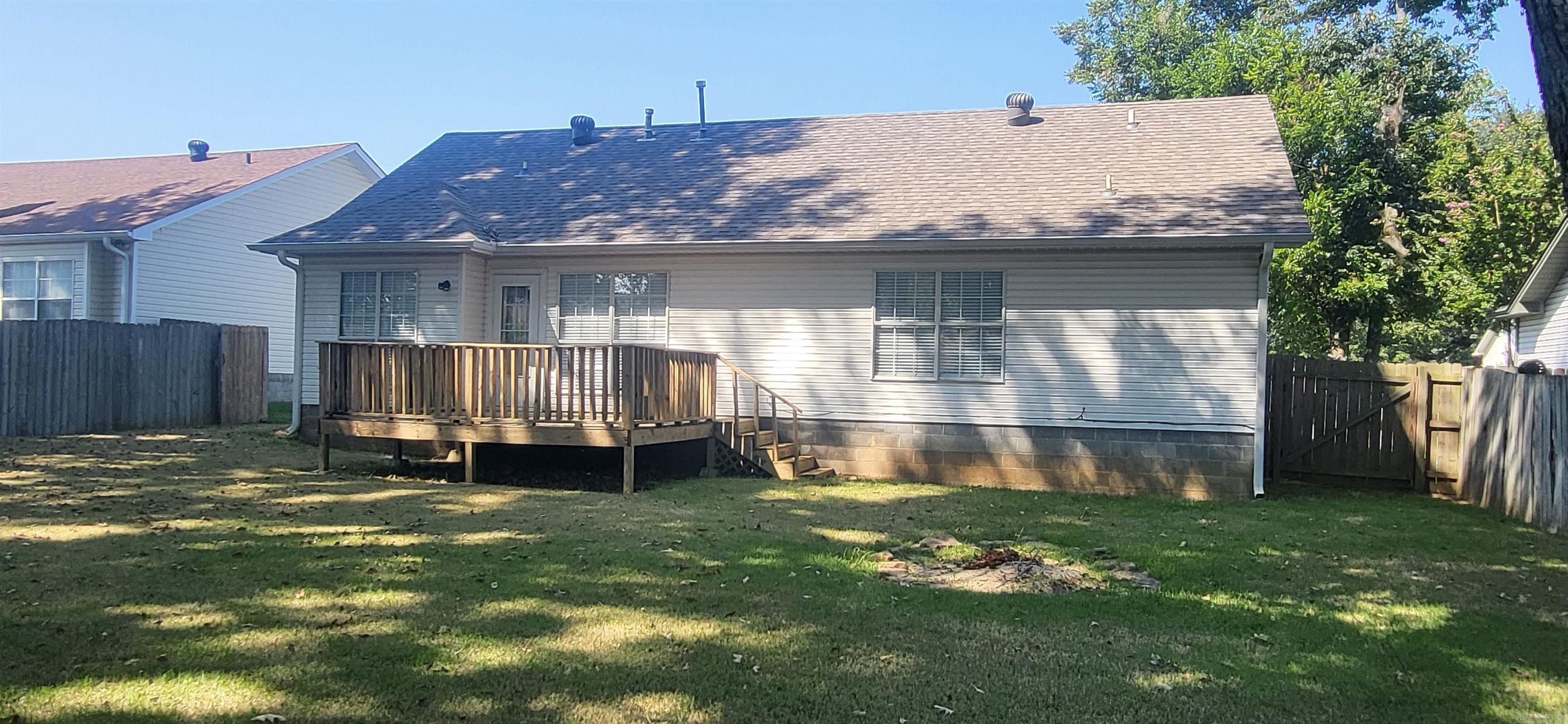 15 Timberwood Dr Cabot, AR 72023
