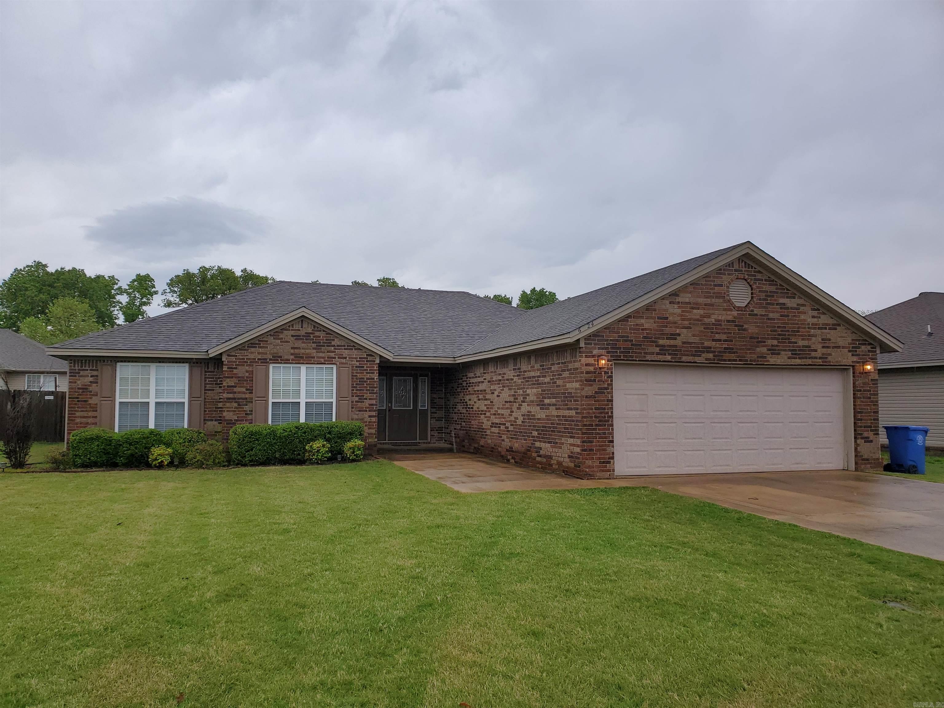 6024 Whitecliff  Jonesboro, AR