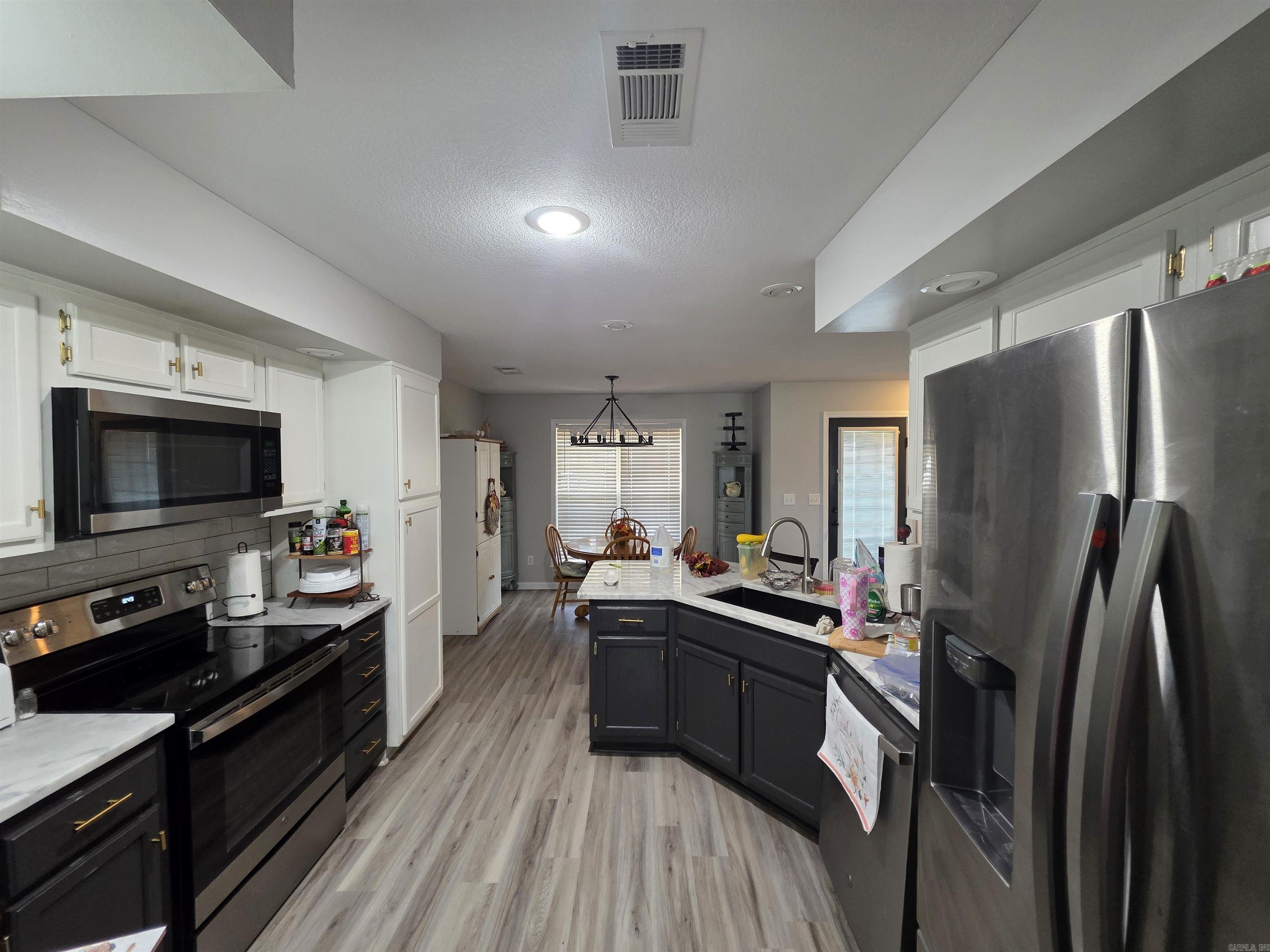 6024 Whitecliff  Jonesboro, AR