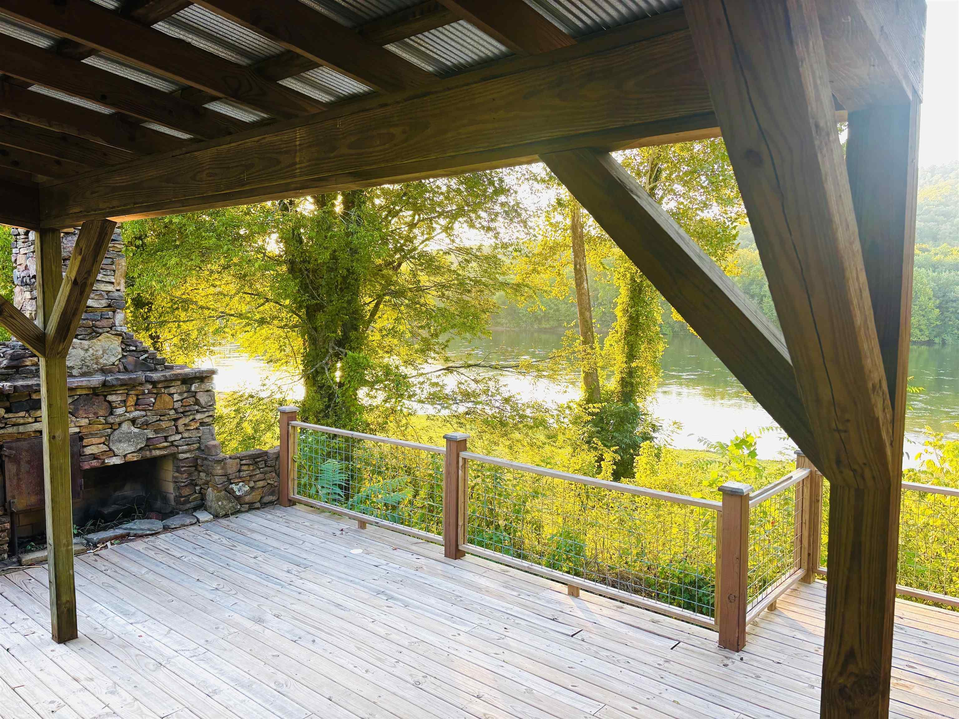 291 River Valley  Mountain View, AR
