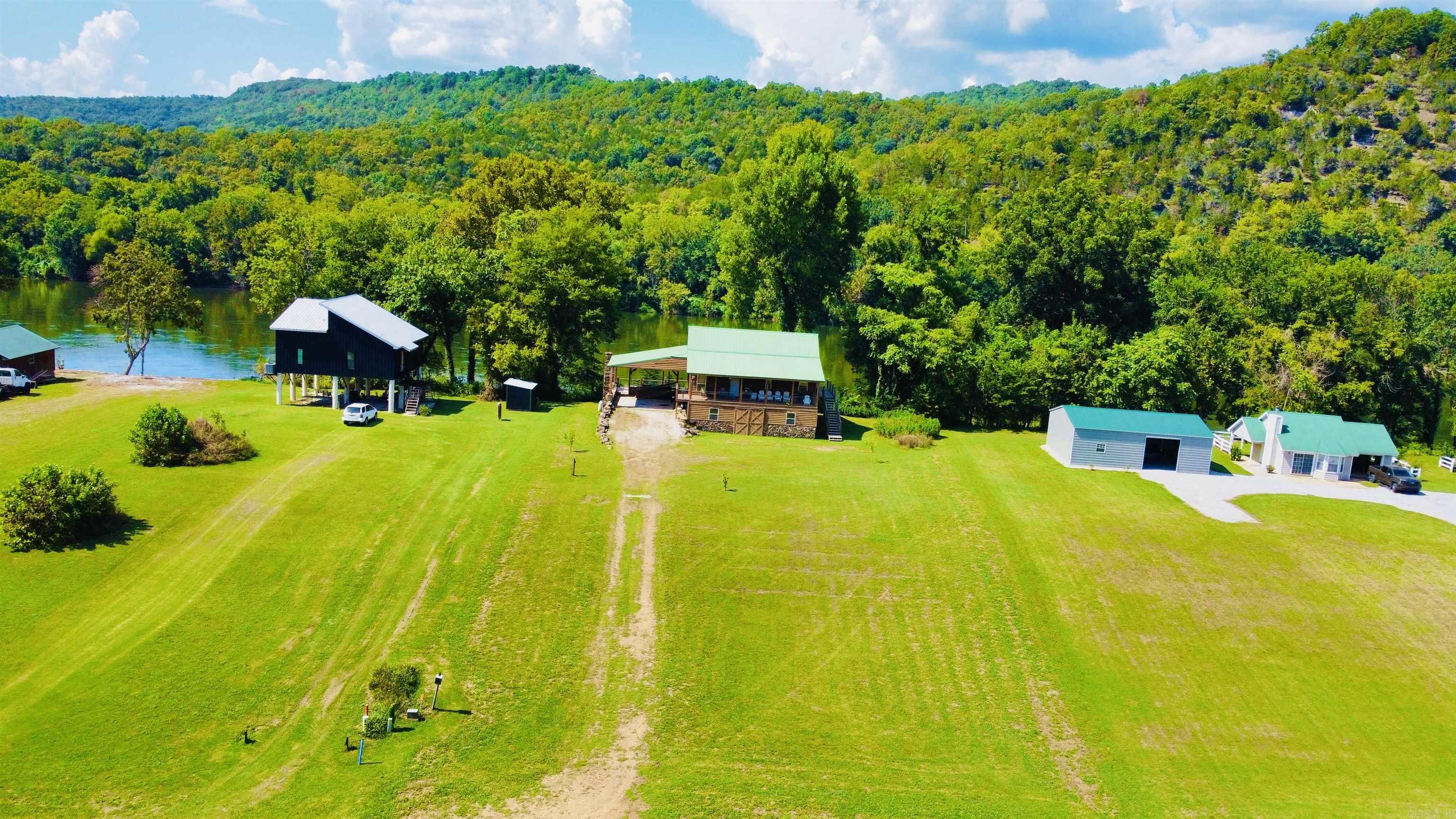 291 River Valley  Mountain View, AR
