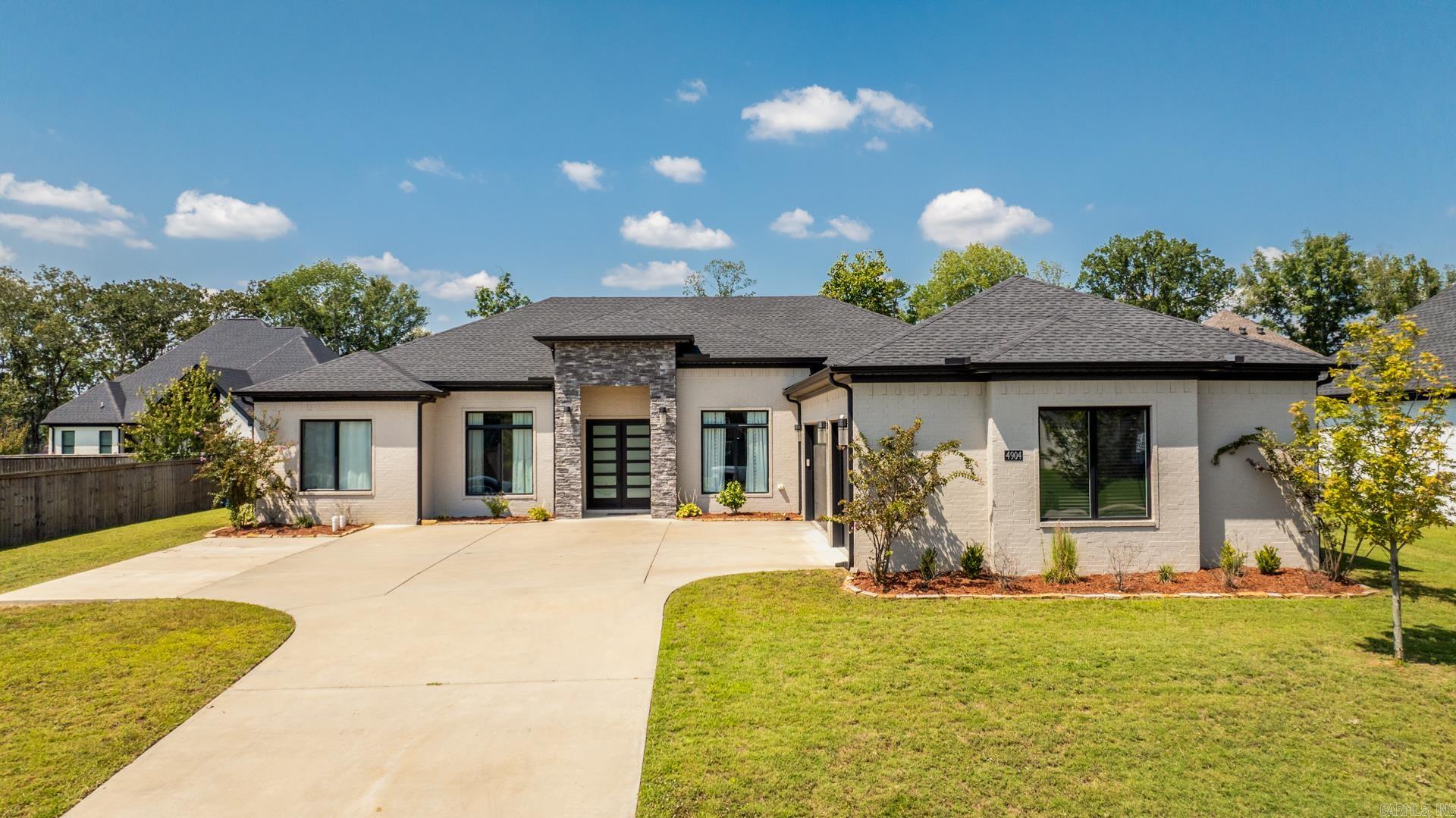 4904 Lake Vista Drive  Benton, AR