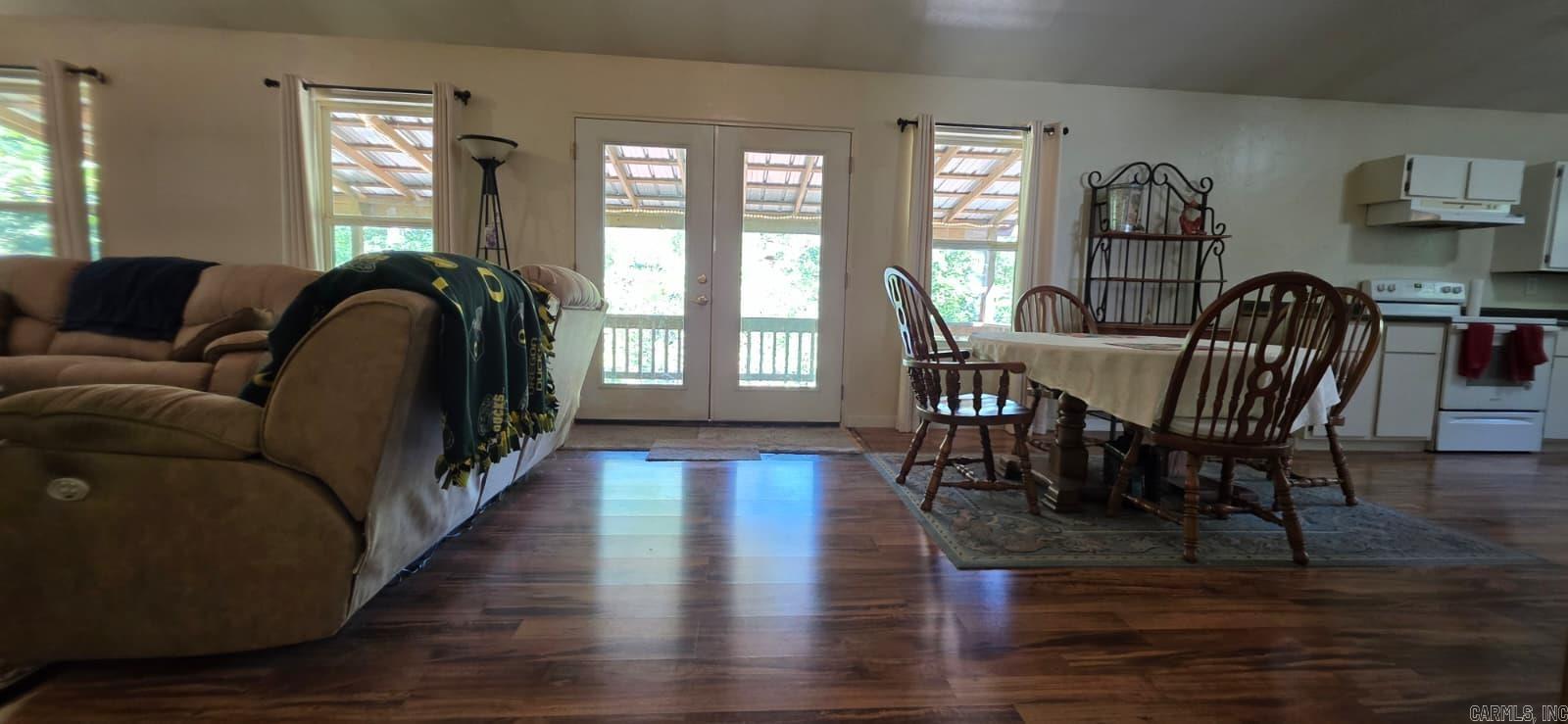 951 E County Road 206  Alton, MO