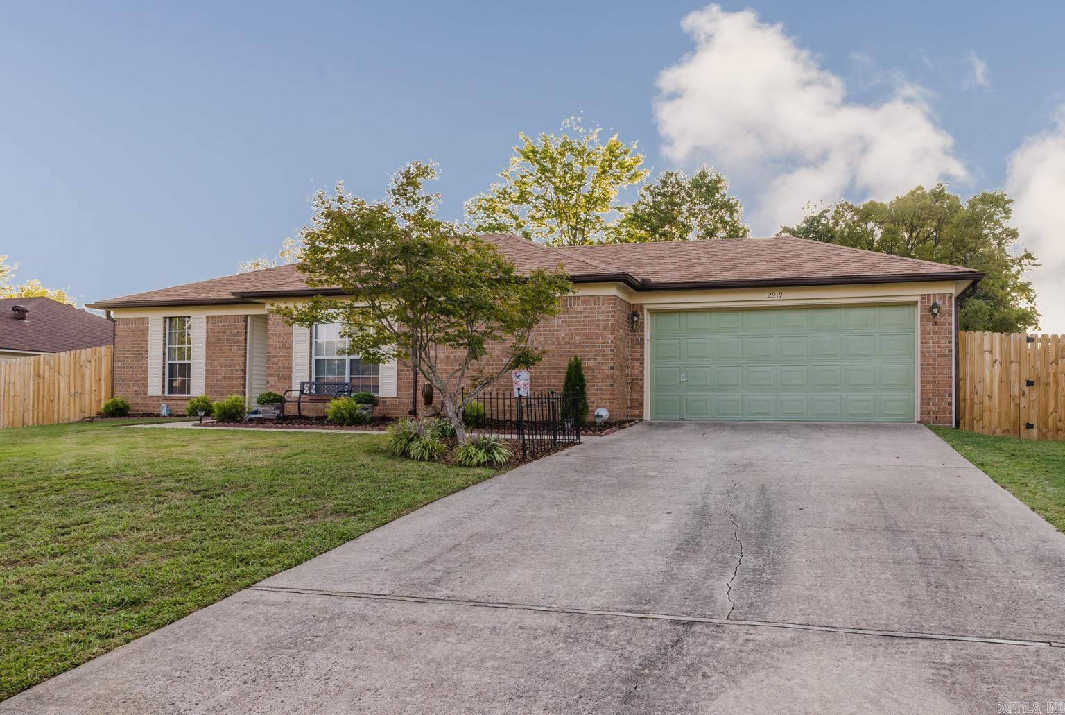 2919 Forest Dr  Bryant, AR