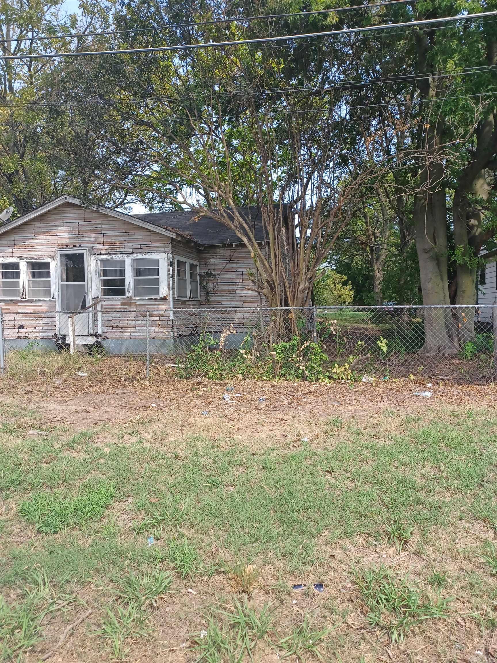 706 W Jefferson  Stuttgart, AR