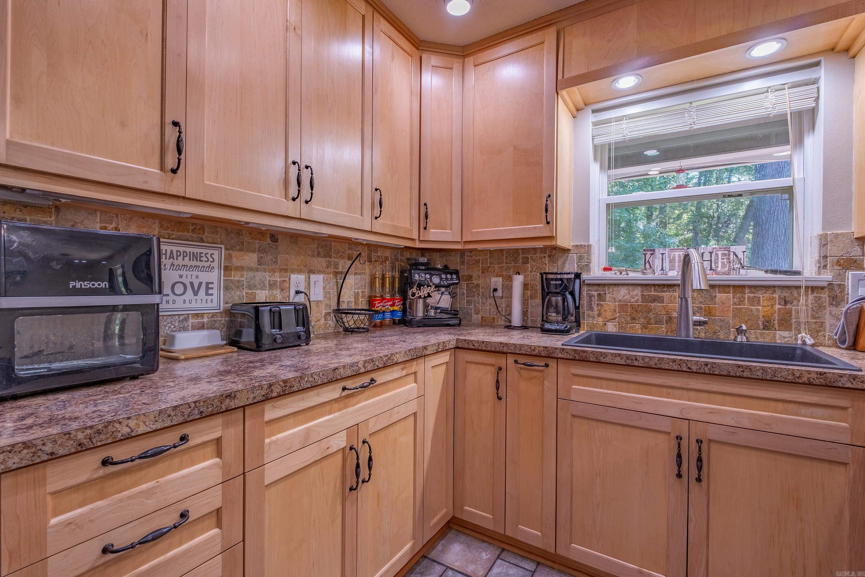 12 Carwin  Benton, AR