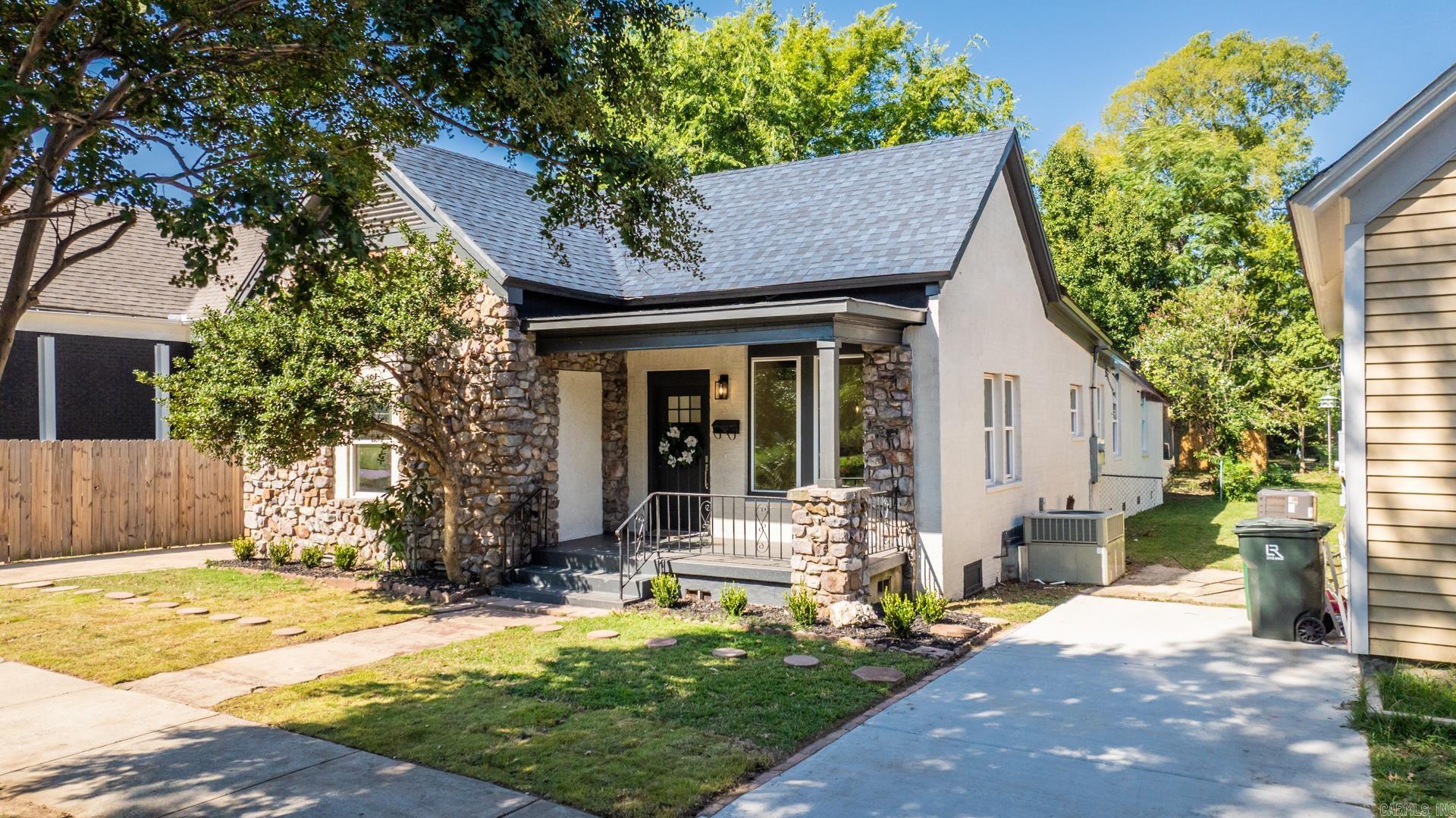 1416 S Izard  Little Rock, AR