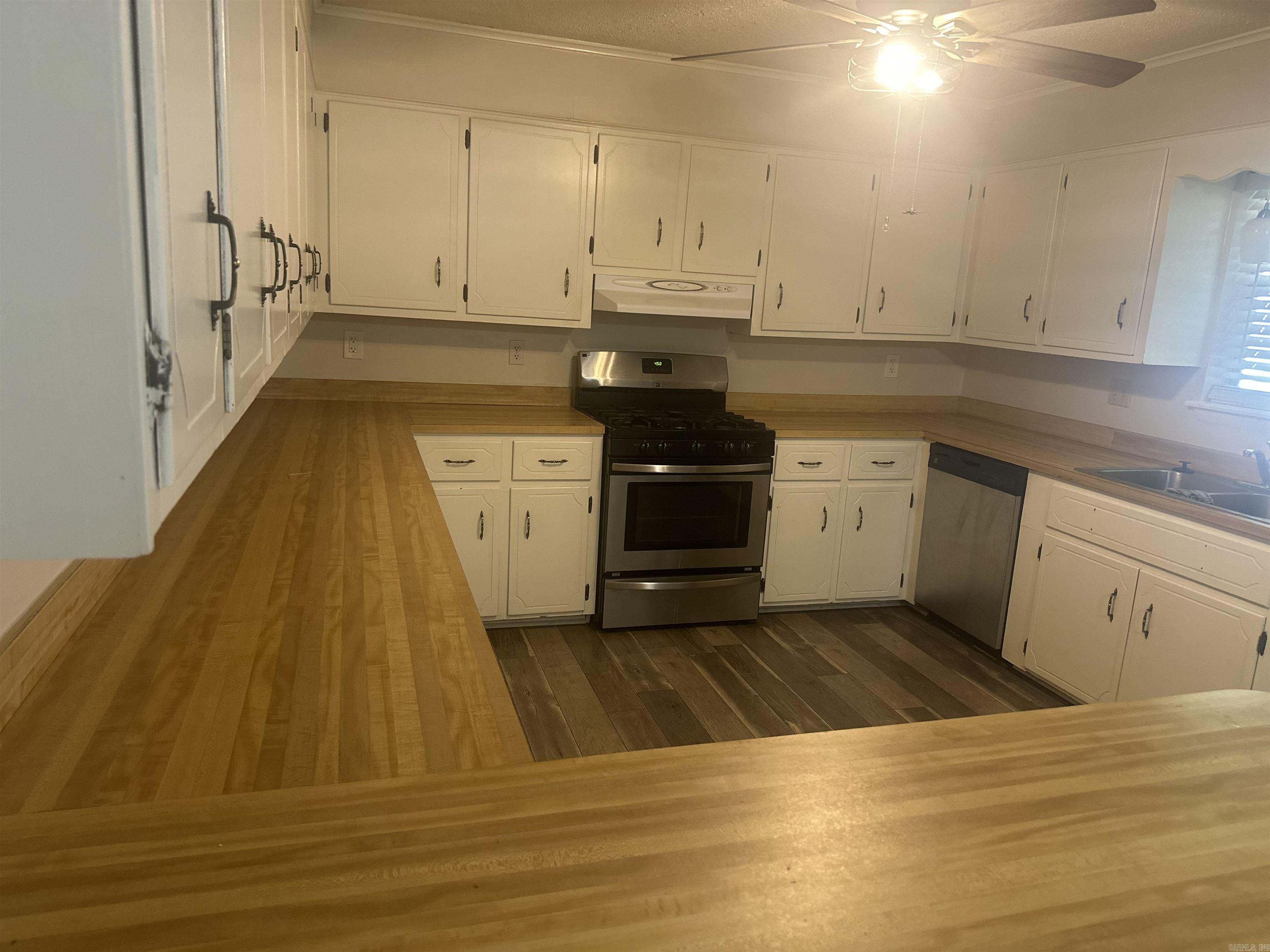 418 Jefferson  Benton, AR