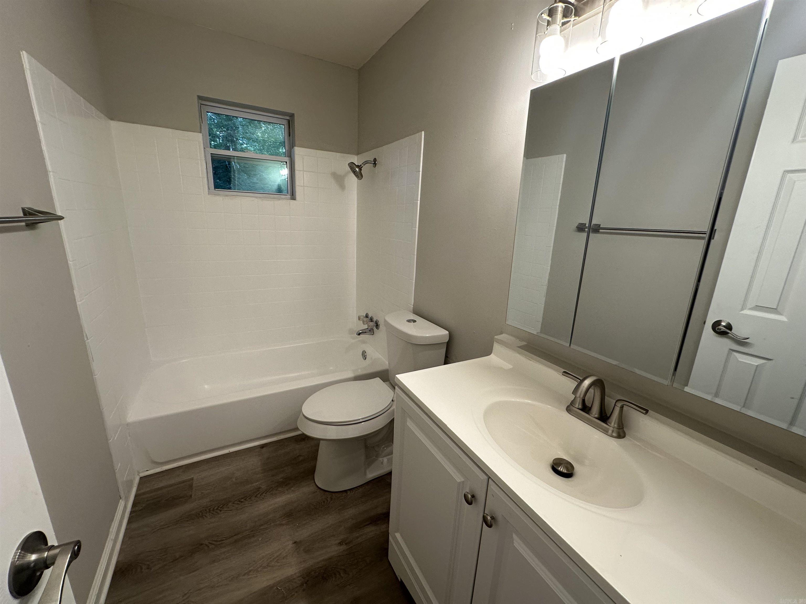 1805 Pine Bluff  Malvern, AR