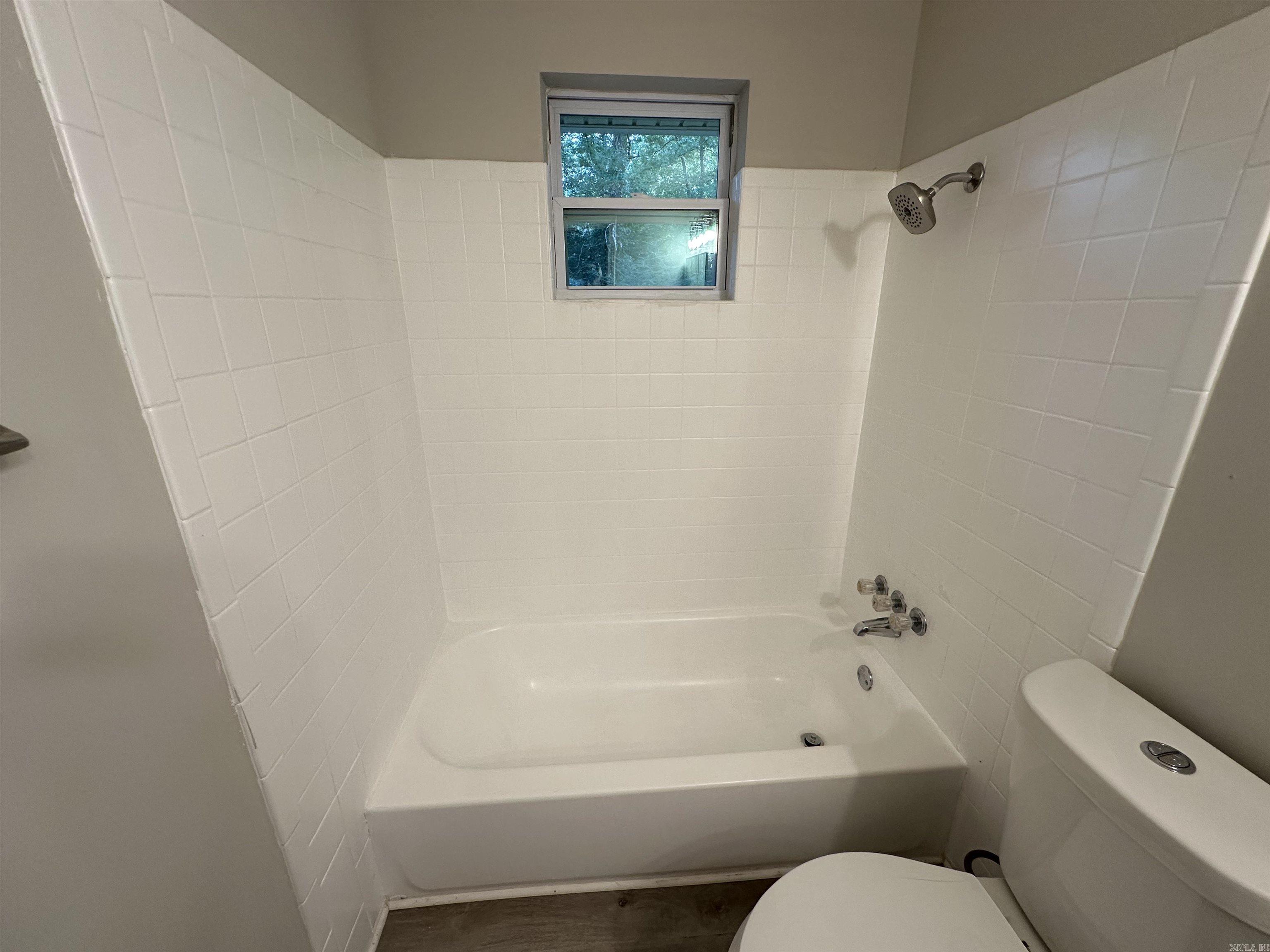 1805 Pine Bluff  Malvern, AR