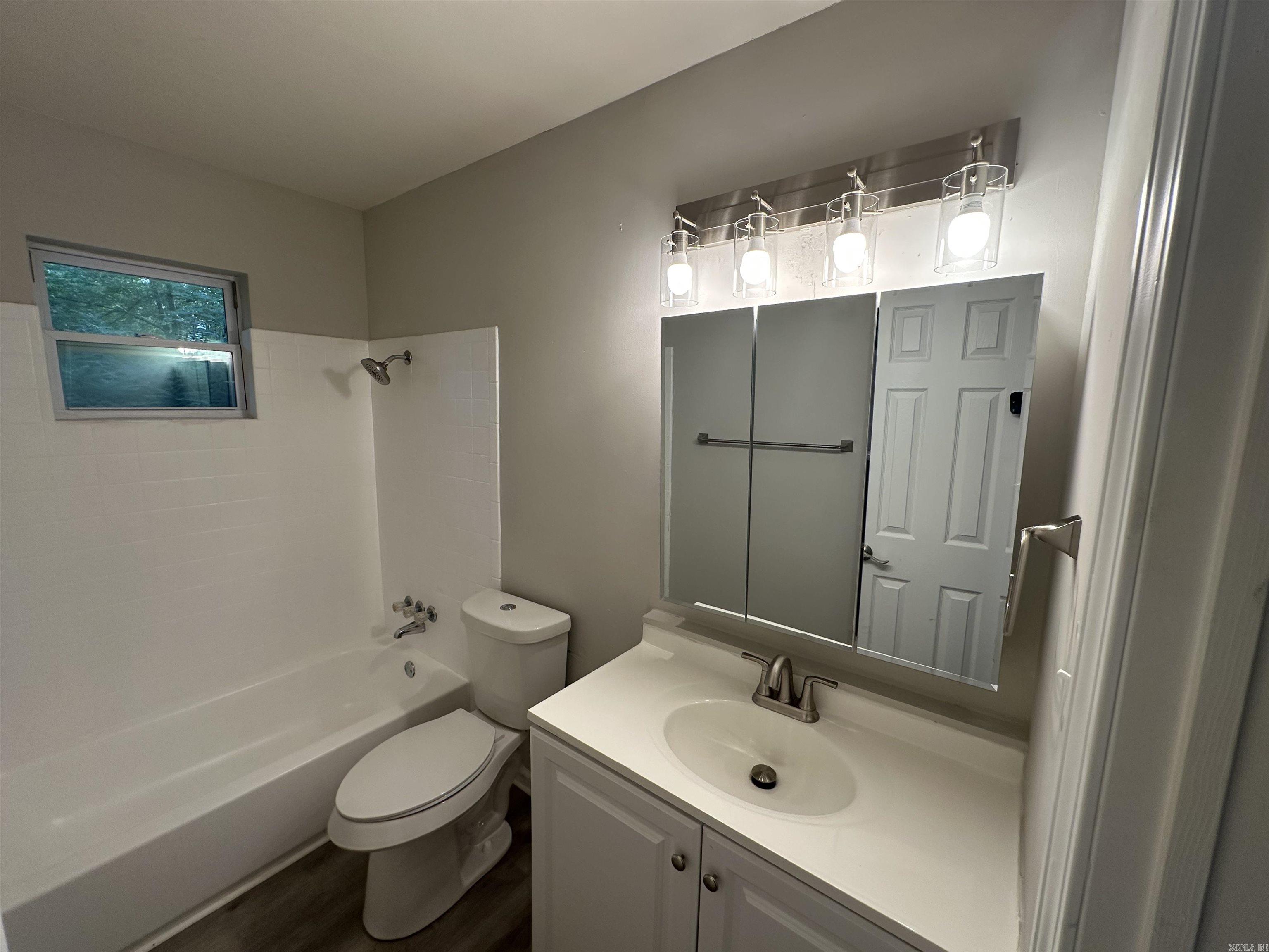 1805 Pine Bluff  Malvern, AR