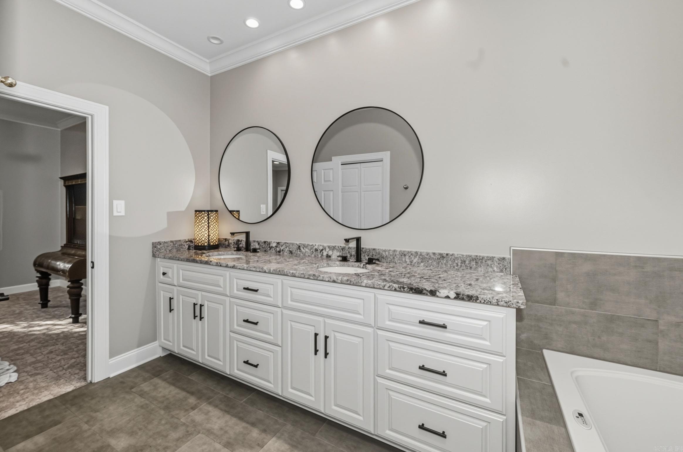 801 Pleasant Valley  Little Rock, AR