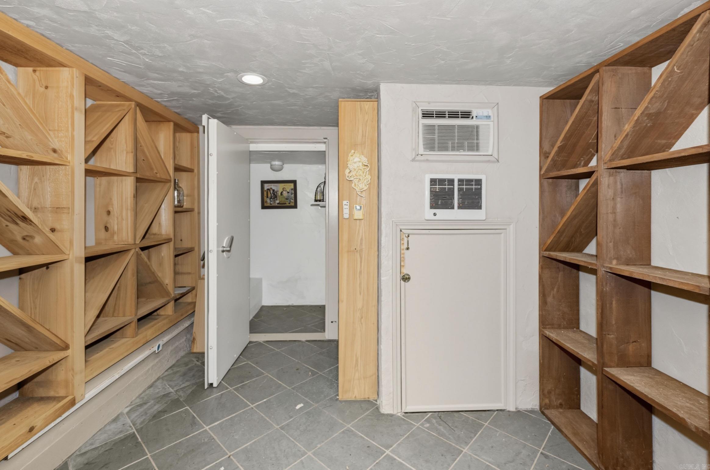 801 Pleasant Valley  Little Rock, AR
