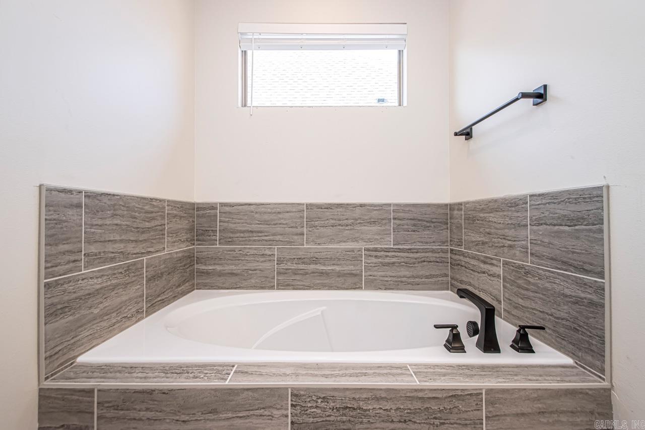 208 Kanis Ridge  Little Rock, AR