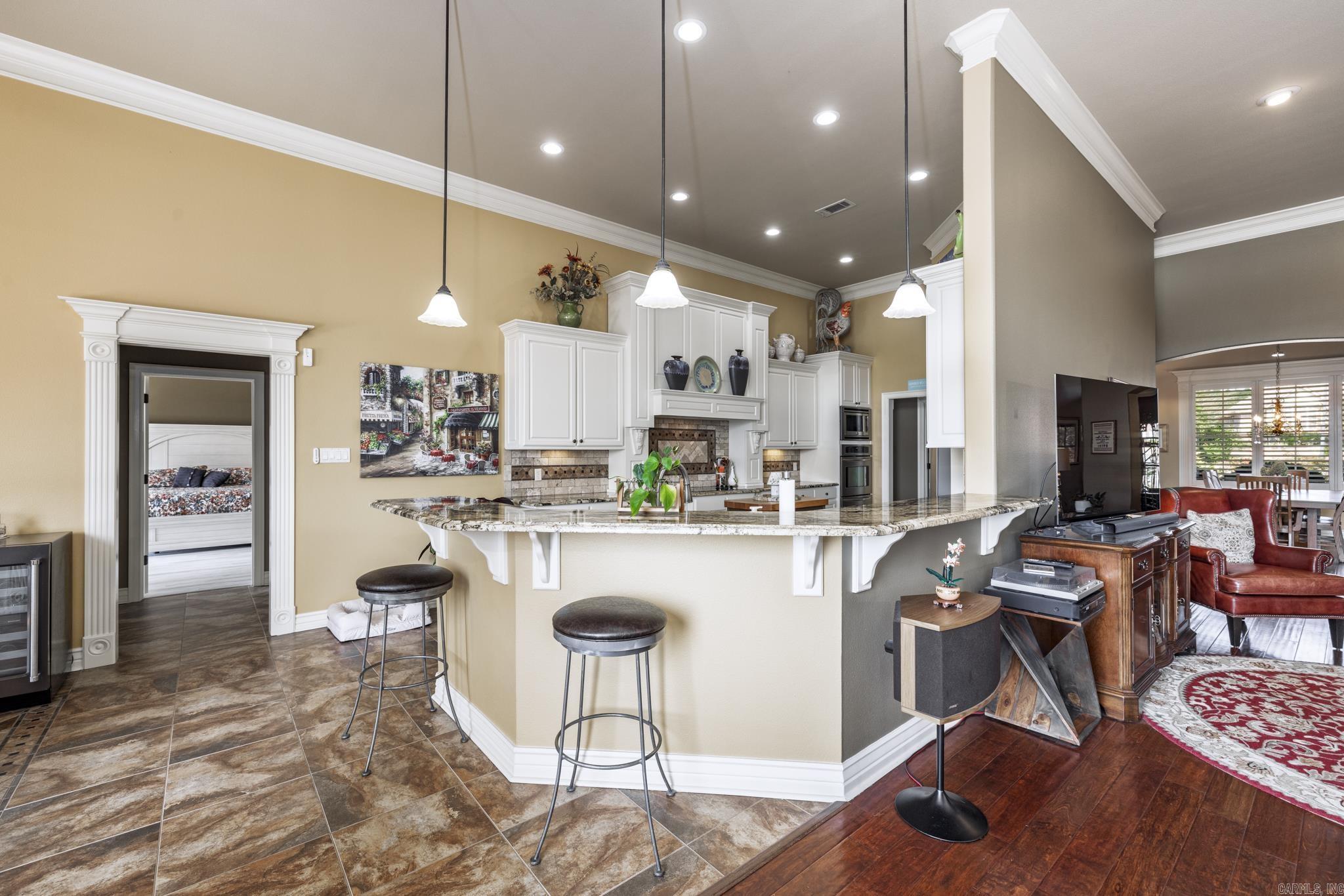 10 Linares  Hot Springs Village, AR