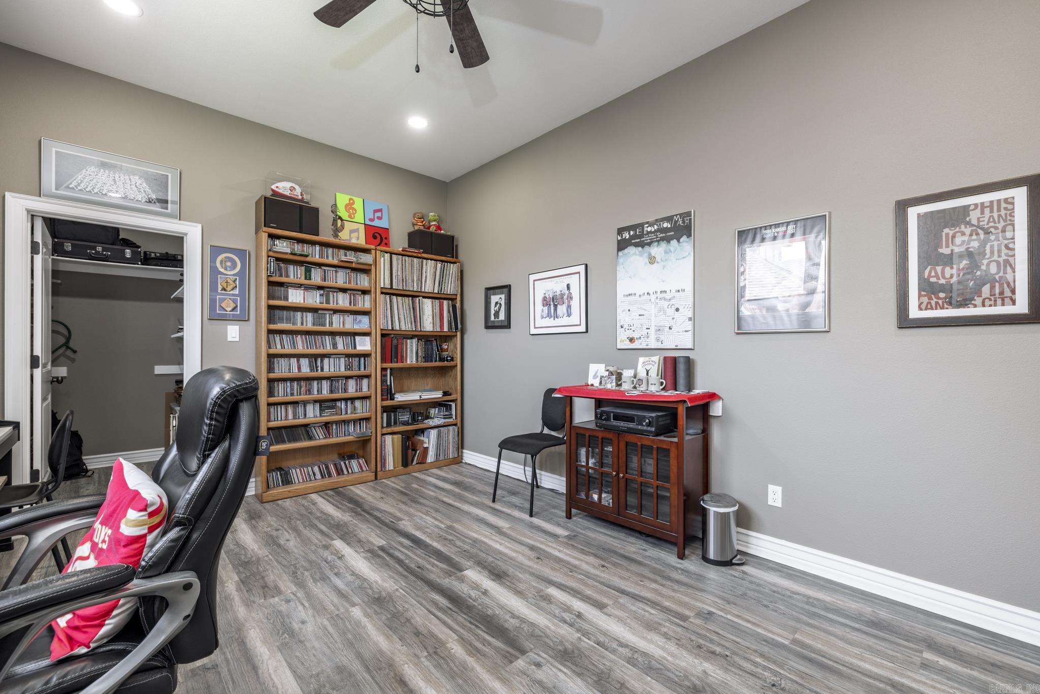 10 Linares  Hot Springs Village, AR