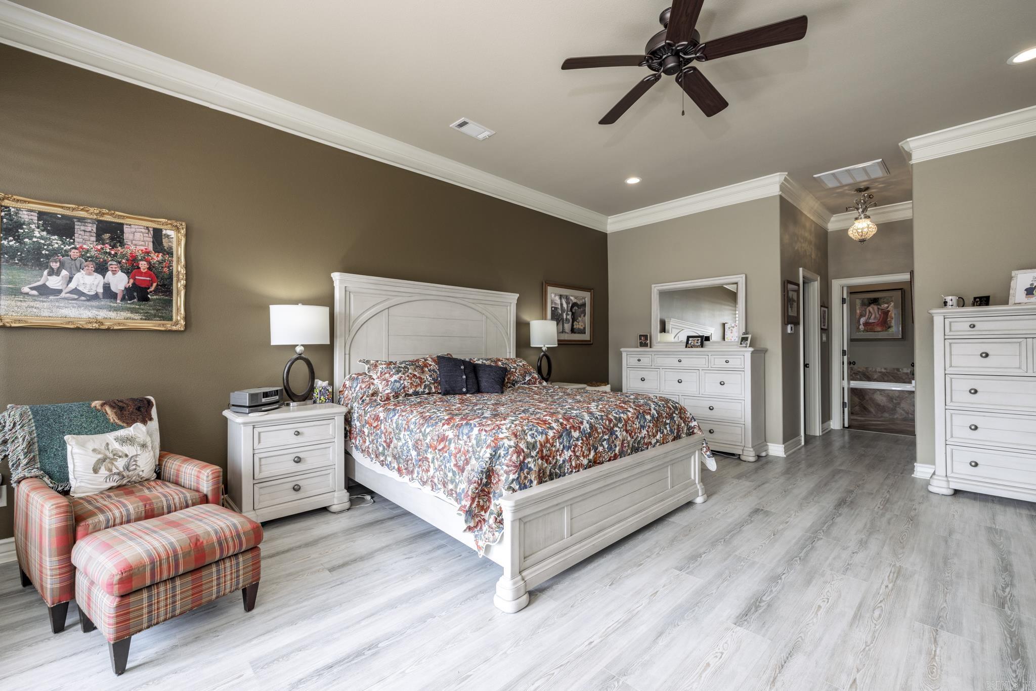 10 Linares  Hot Springs Village, AR