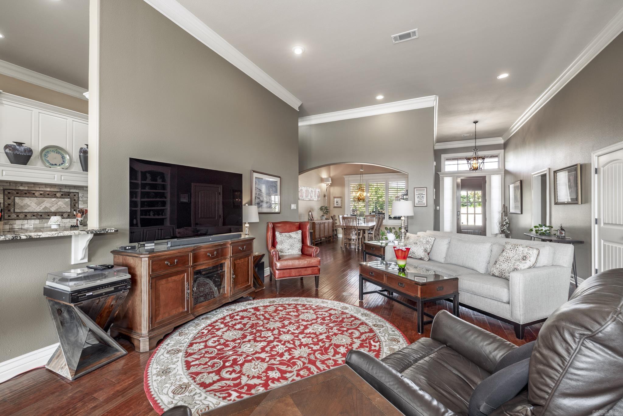 10 Linares  Hot Springs Village, AR