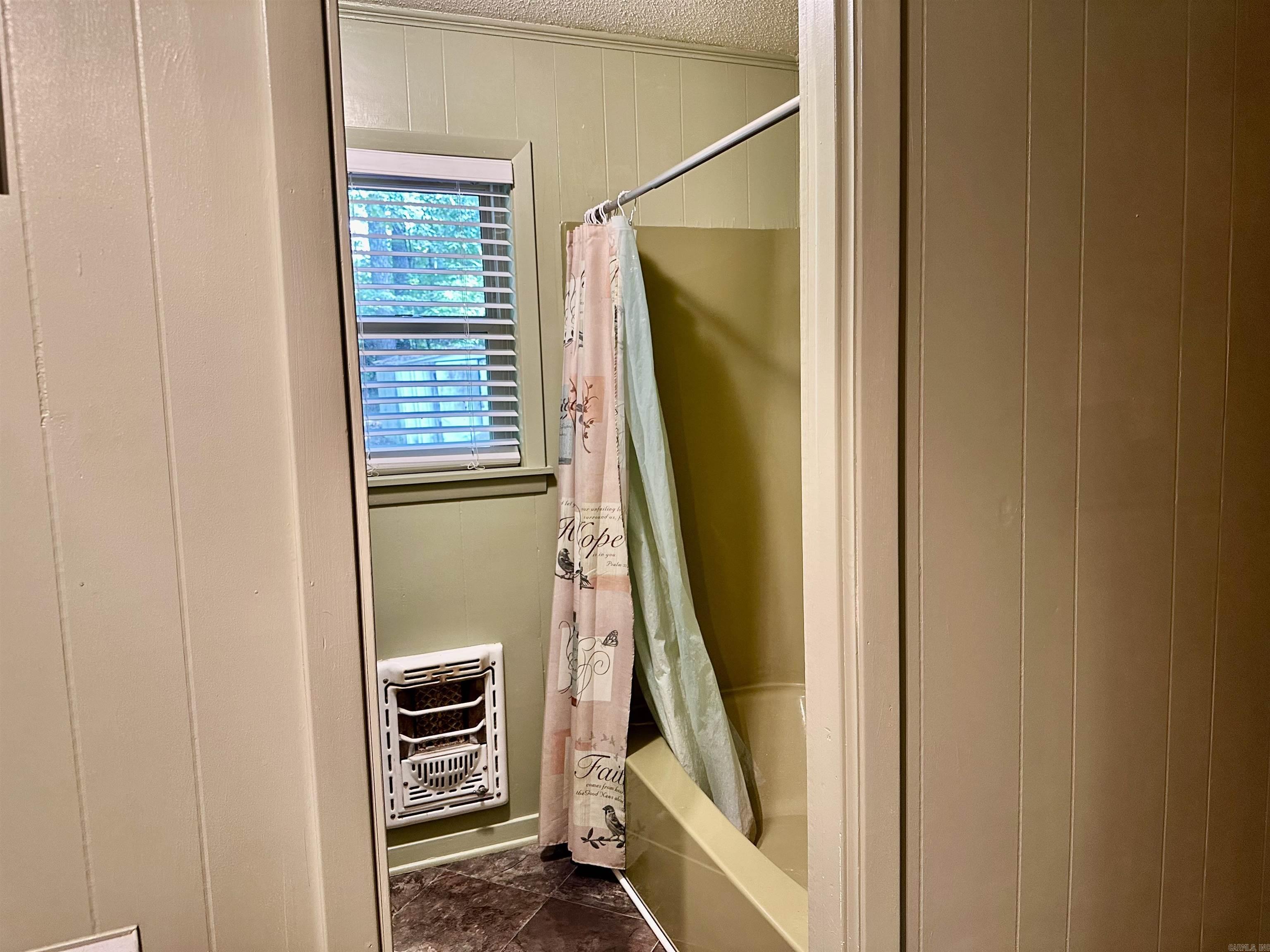 2445 Warren  Camden, AR