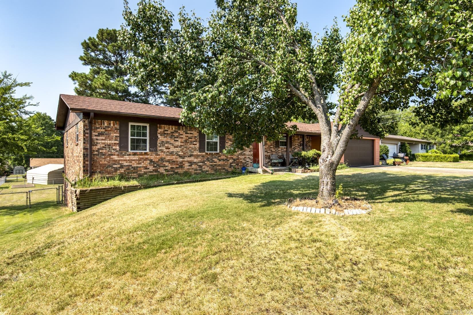 303 Mockingbird St  Hot Springs, AR