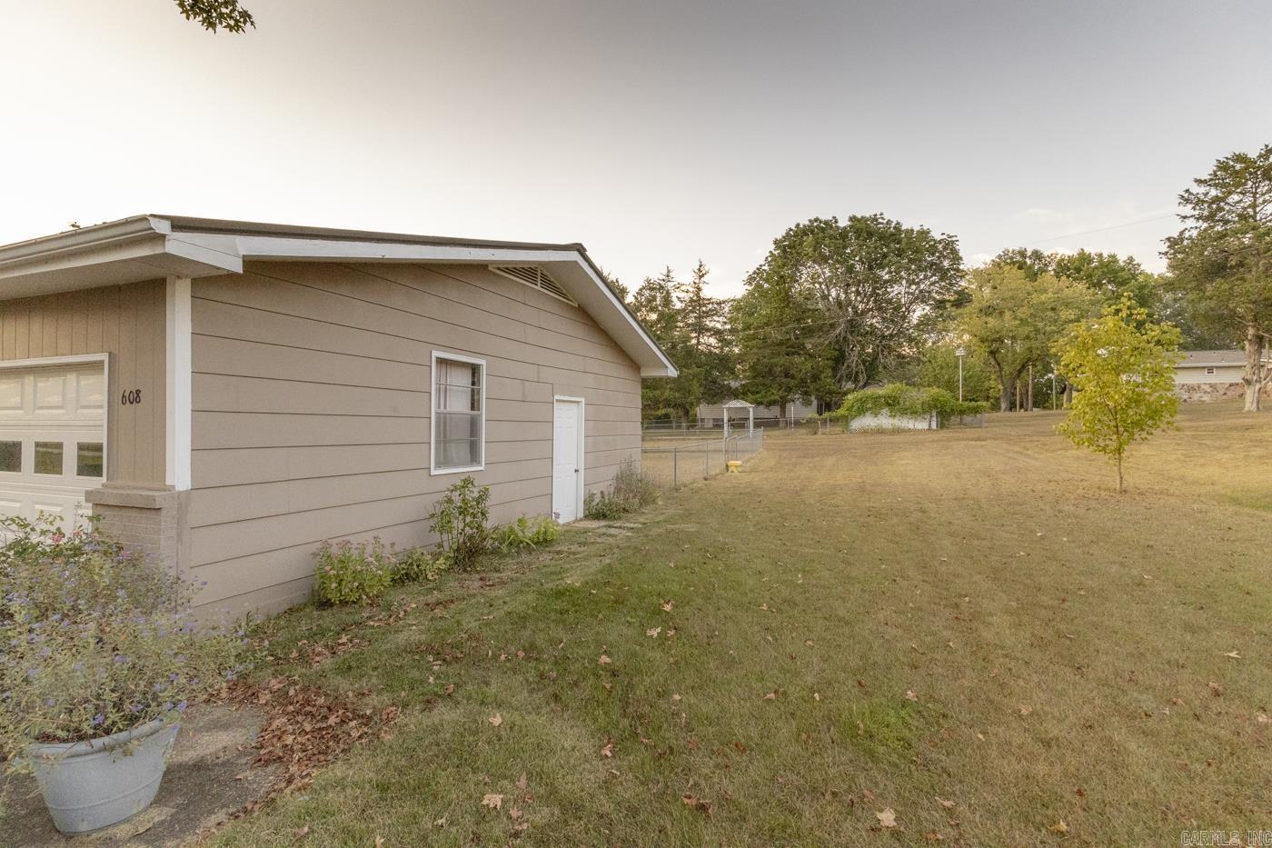 608 Oak  Gassville, AR