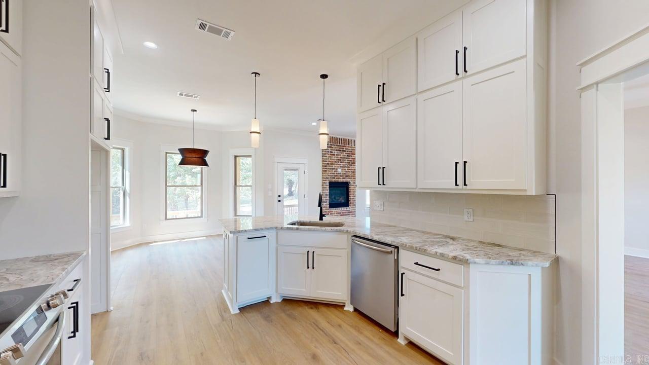 6 Persimmon Ridge  Greenbrier, AR