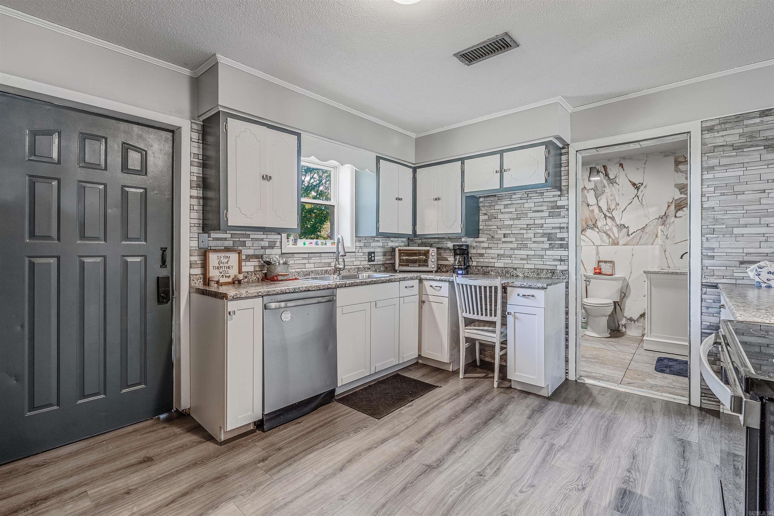 179 Wilf  Pleasant Plains, AR