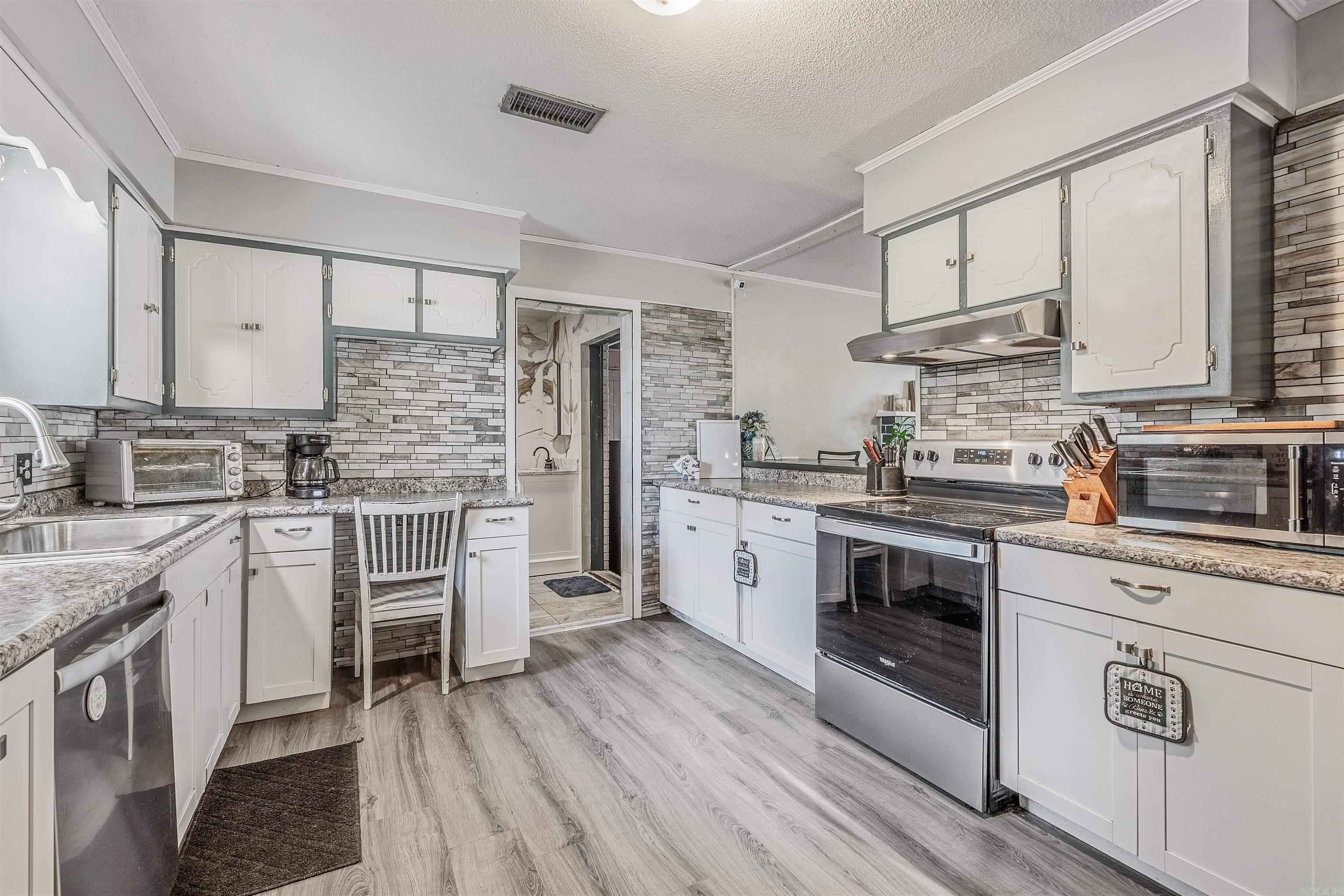 179 Wilf  Pleasant Plains, AR