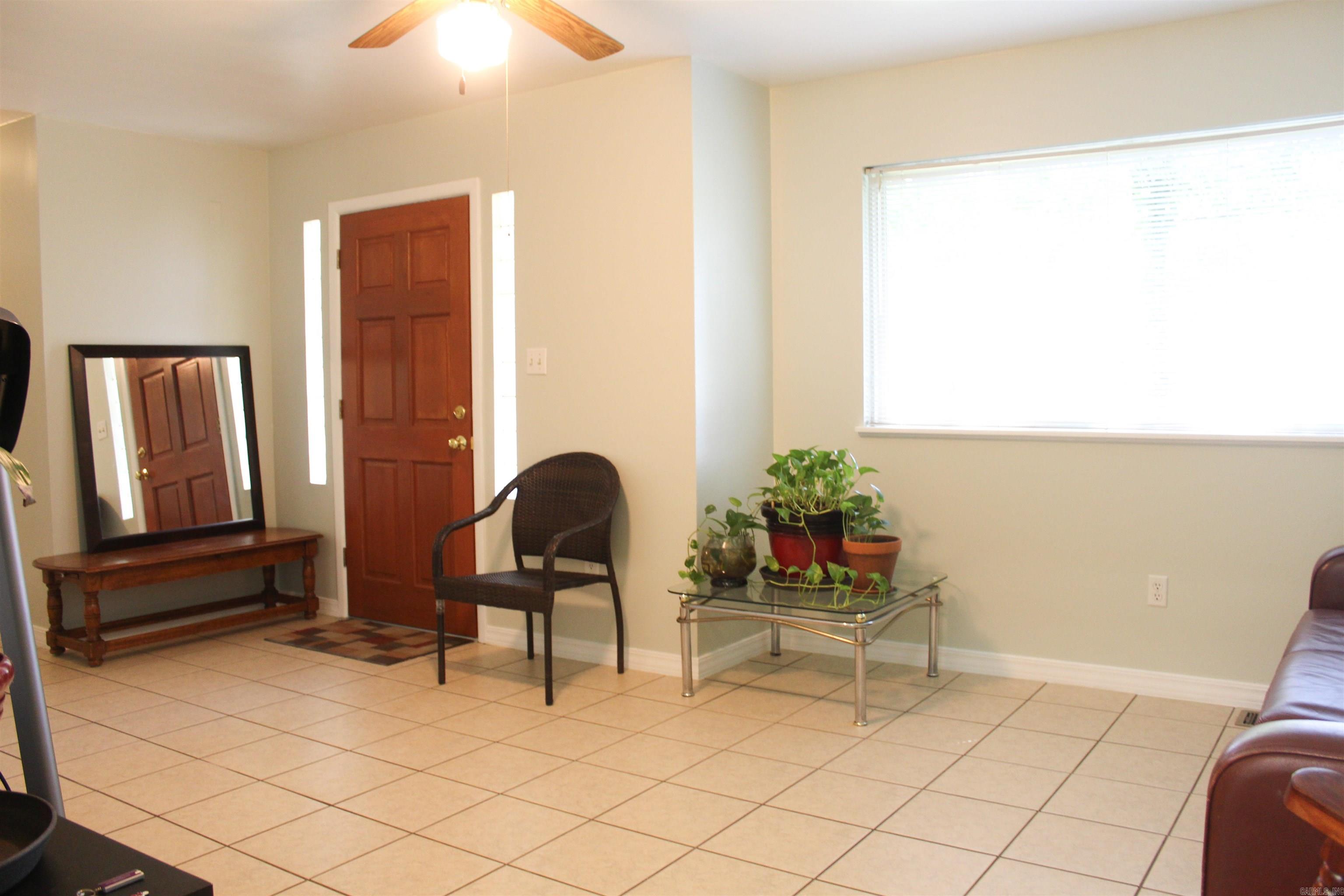 208 S Phoenix Ave  Russellville, AR