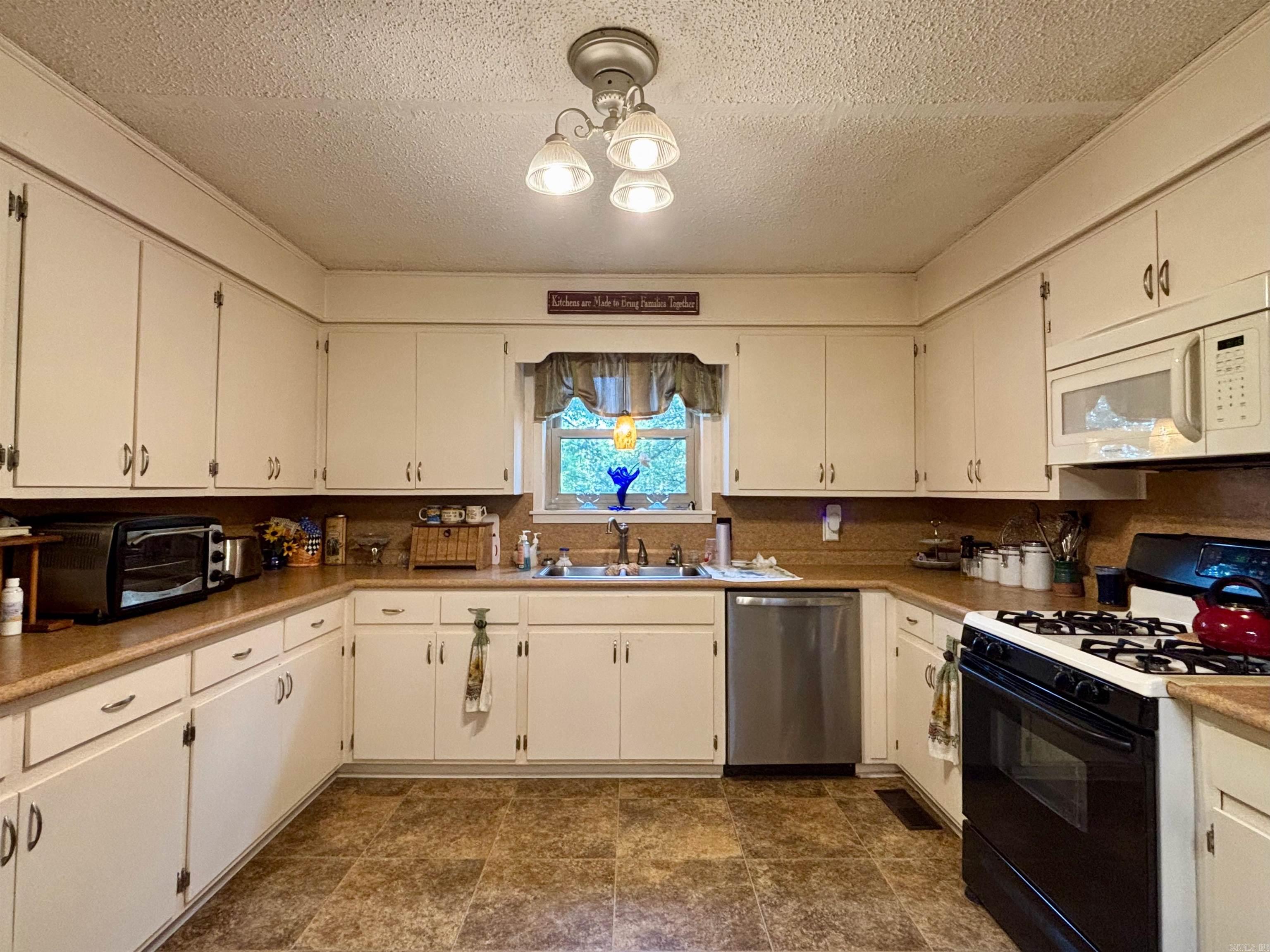243 Deshaw Trl  Pocahontas, AR