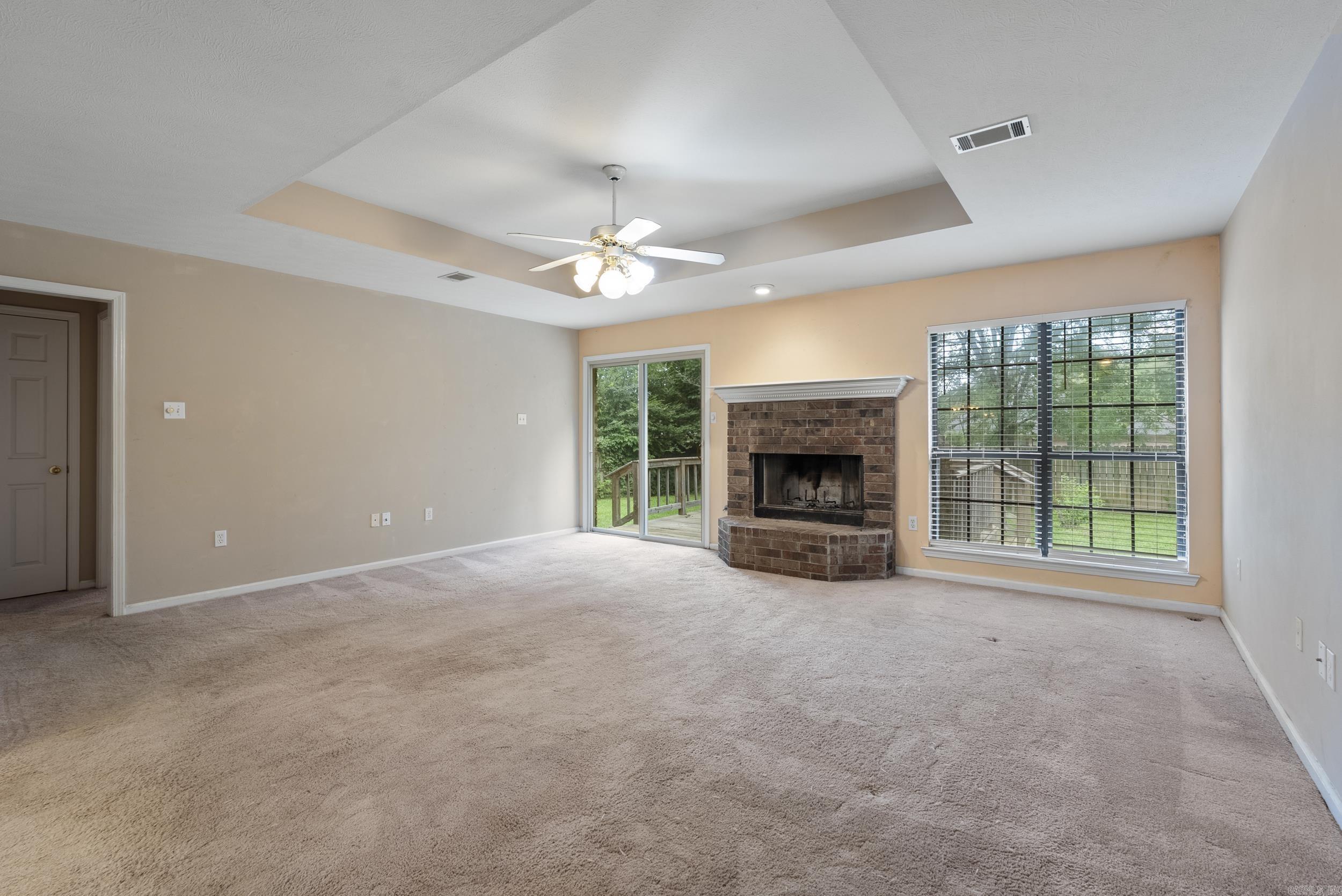 53 E Main  Greenbrier, AR
