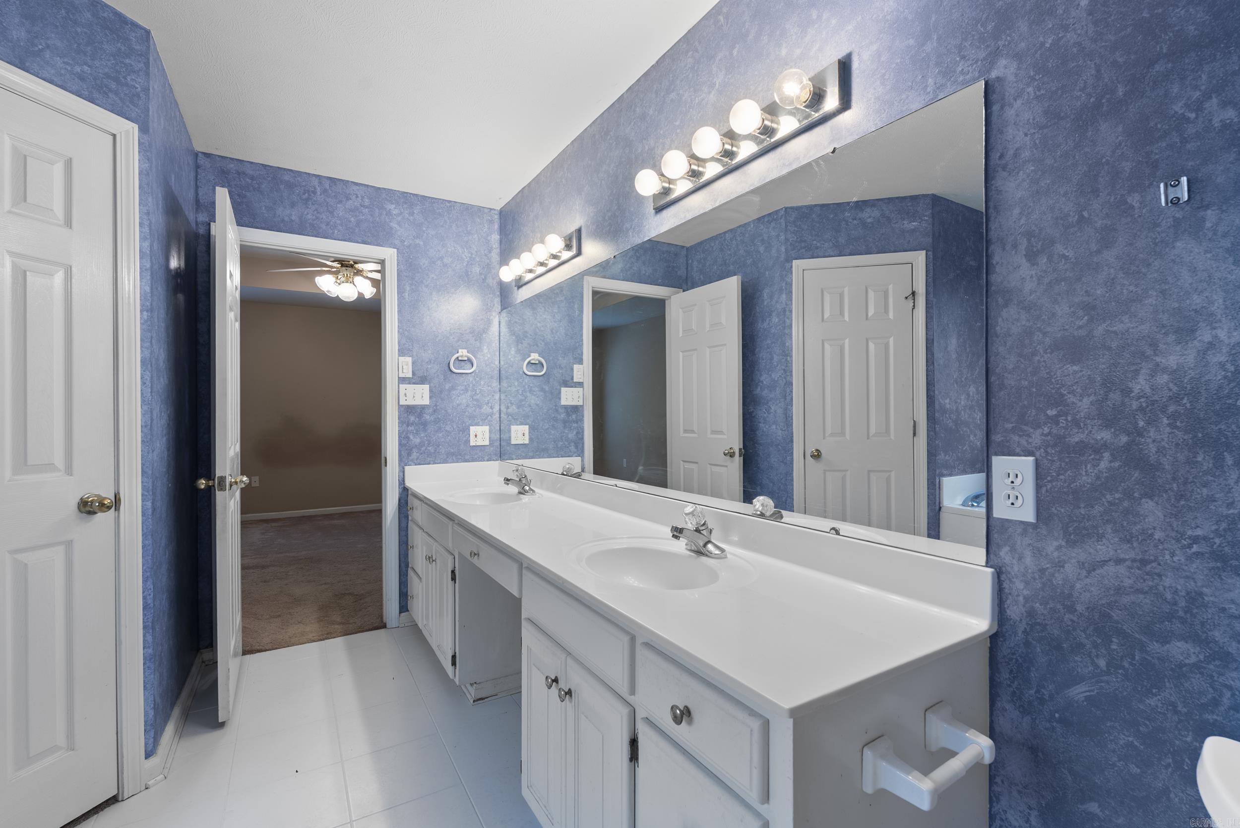 53 E Main  Greenbrier, AR