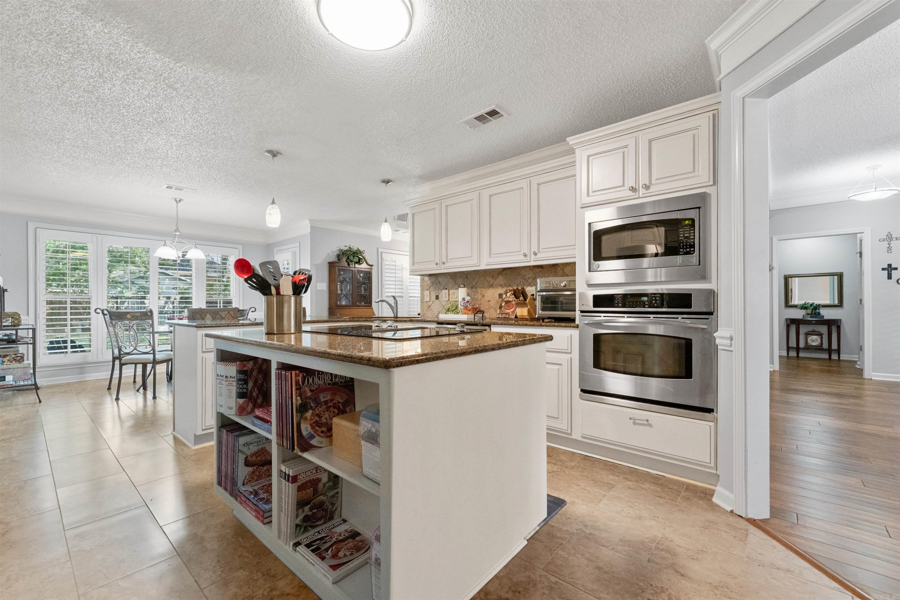 109 Carnelian  Sherwood, AR