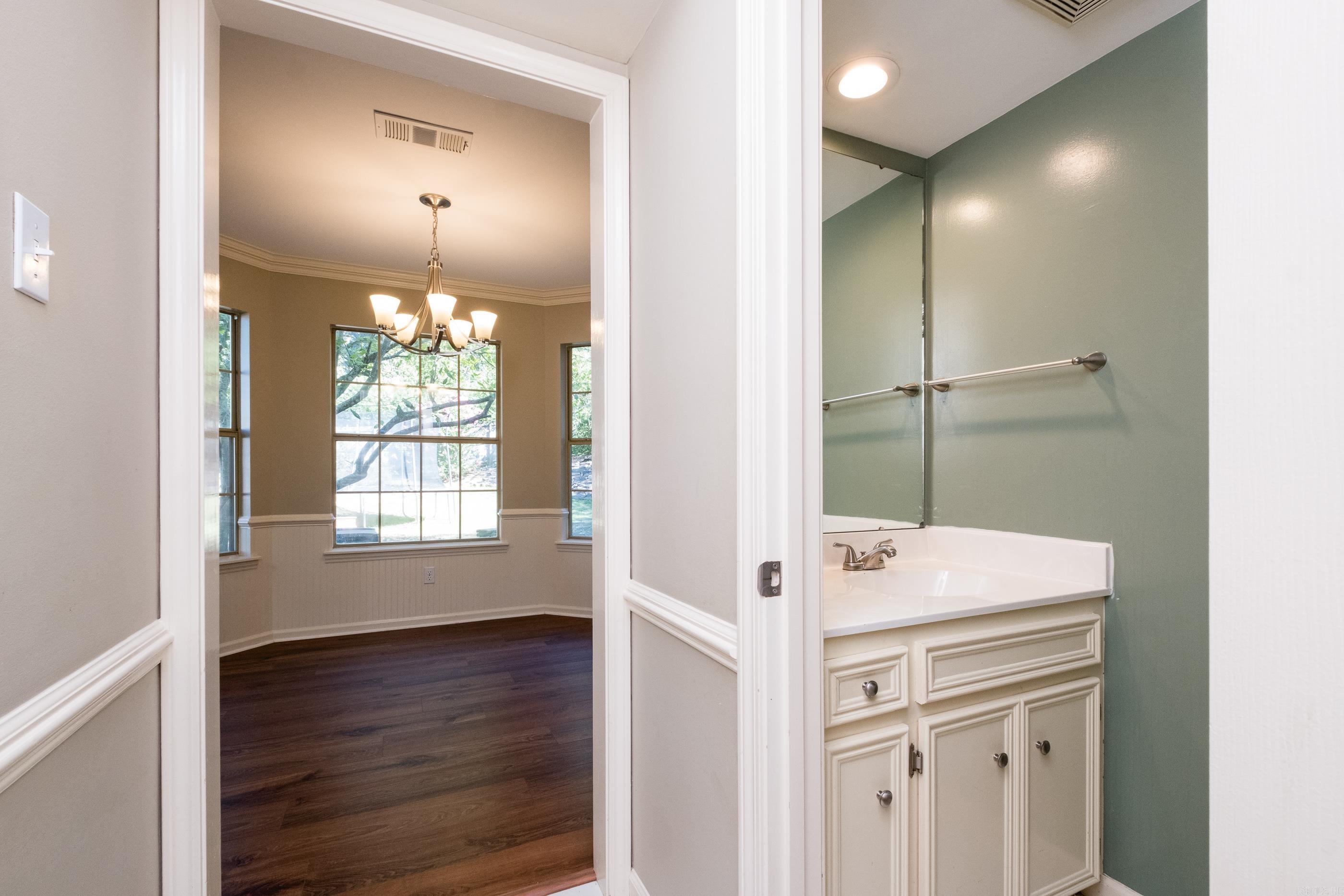 4505 Old Oak  Little Rock, AR
