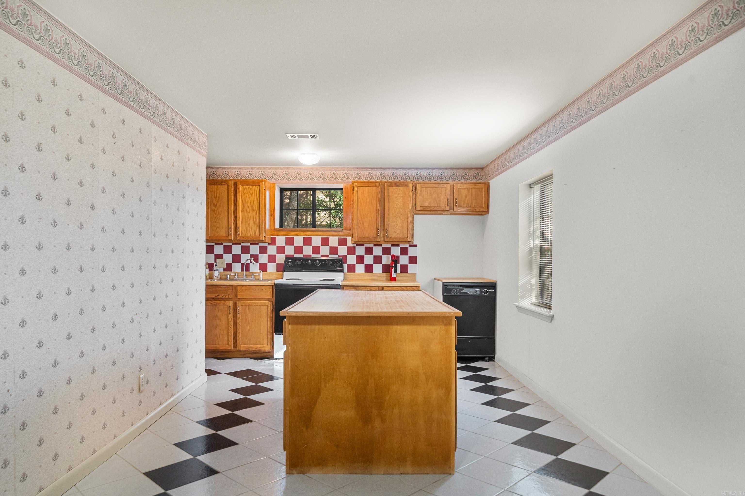 106 Pinehaven  Hot Springs, AR