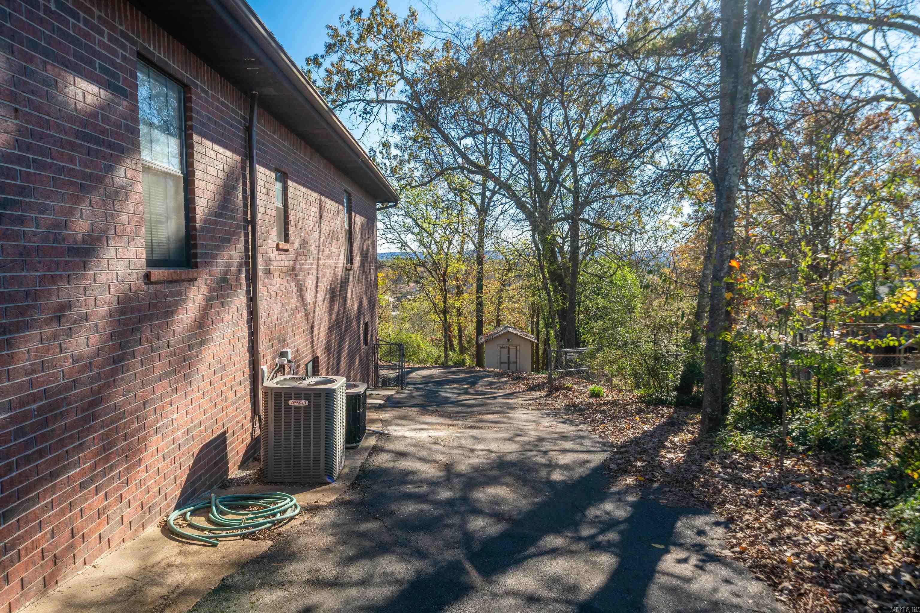 106 Pinehaven  Hot Springs, AR